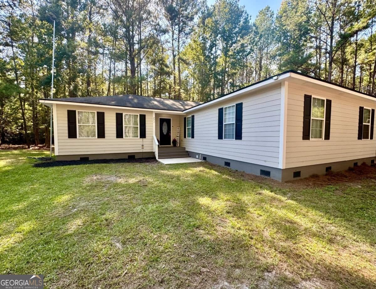 4 bedroom, 2 bathroom, 2,122 sq ft single family residence for sale at 271 Thomas Circle, Springfield, GA 31329