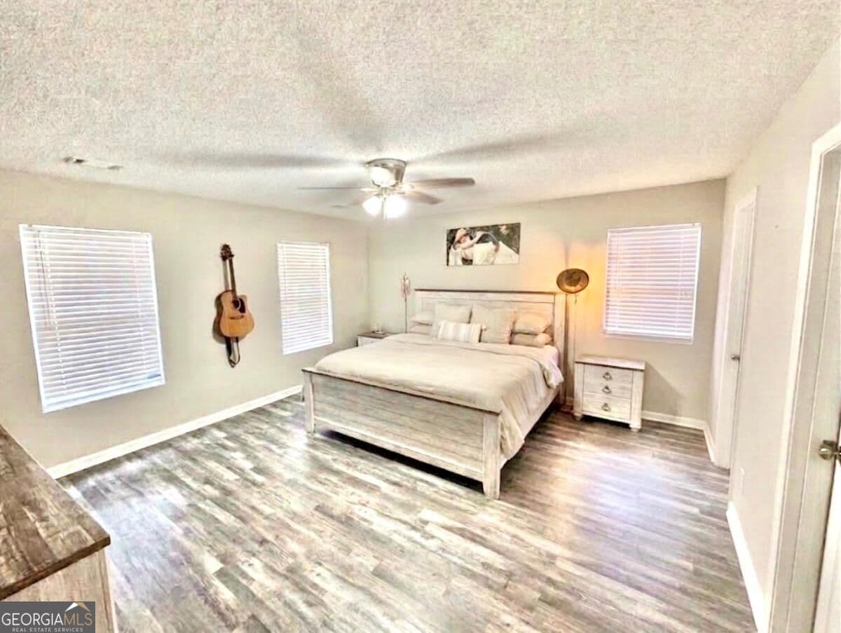 4 bedroom, 2 bathroom, 2,122 sq ft single family residence for sale at 271 Thomas Circle, Springfield, GA 31329 — photo 5