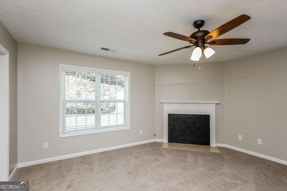3 bedroom, 2.5 bathroom single family residence for rent at 8040 Paddocks Mill Drive, Cumming, GA 30041 for $2,130 a month — photo 3
