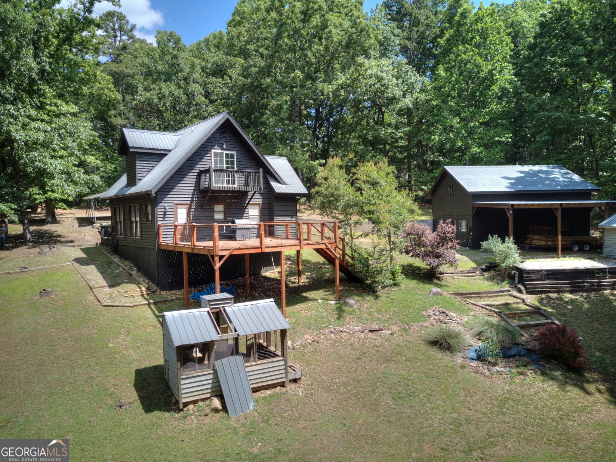 4 bedroom, 2 bathroom, 1,312 sq ft single family residence for sale at 172 Beacon Hill Drive, Cleveland, GA 30528 — photo 1 of 31