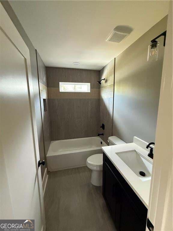 5 bedroom, 5.5 bathroom, 4,505 sq ft single family residence for sale at 2468 Rockbridge Road, Conyers, GA 30012 — photo 5