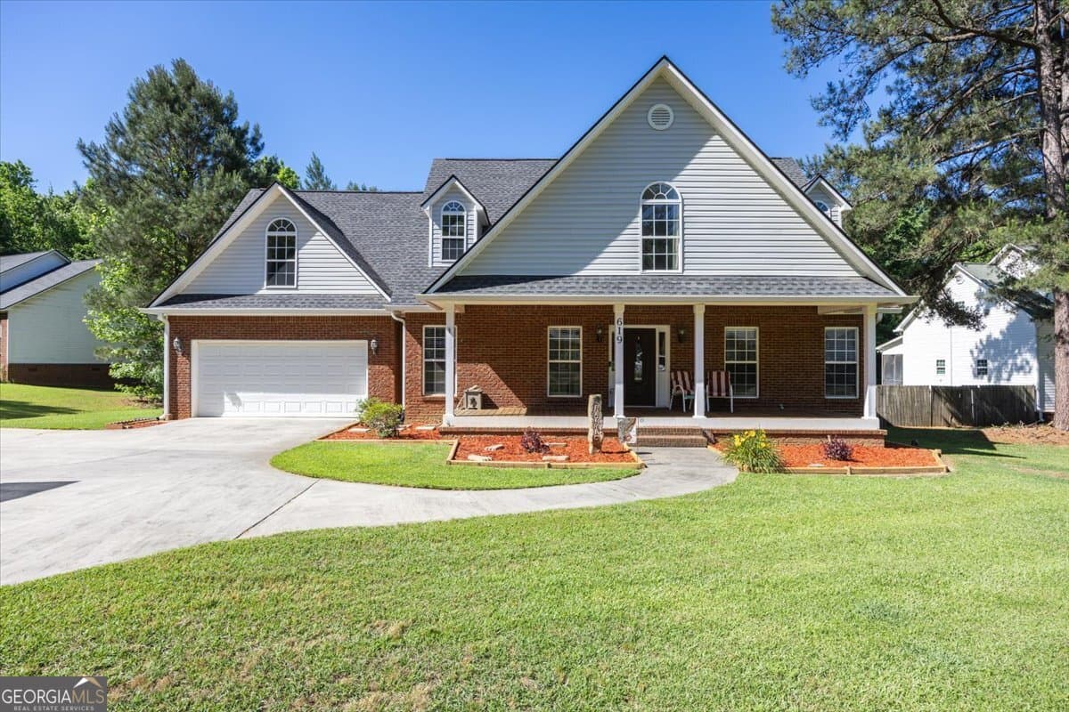 3 bedroom, 3.5 bathroom, 2,472 sq ft single family residence for sale at 619 Grayridge Road, Gray, GA 31032