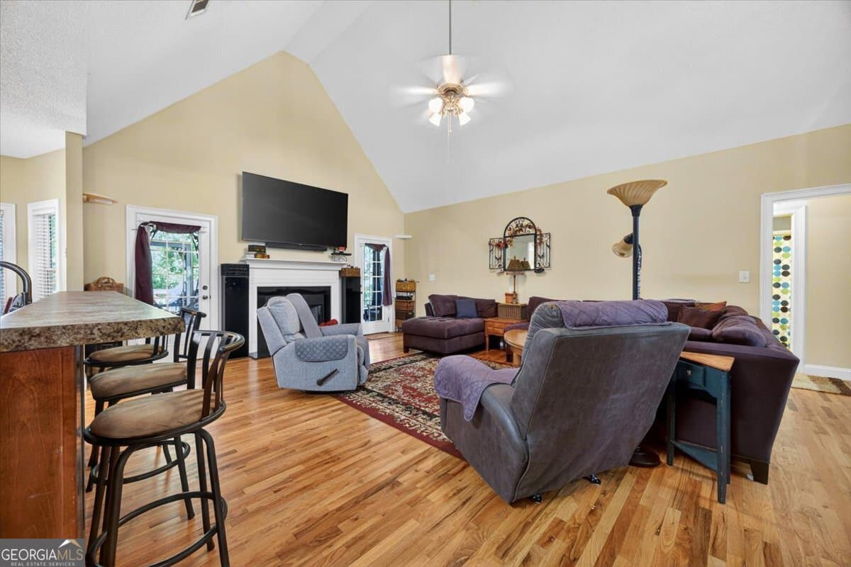 3 bedroom, 3.5 bathroom, 2,472 sq ft single family residence for sale at 619 Grayridge Road, Gray, GA 31032 — photo 8