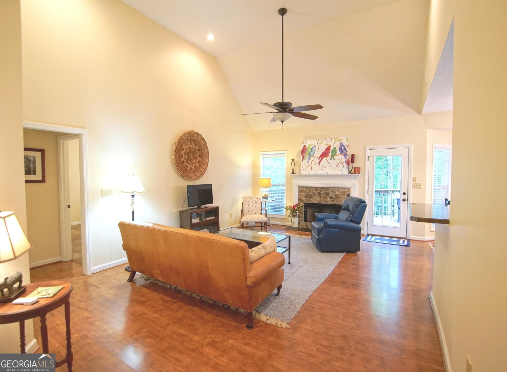 3 bedroom, 2 bathroom, 2,014 sq ft single family residence for sale at 158 Pine Knoll Lane, Eatonton, GA 31024 — photo 4