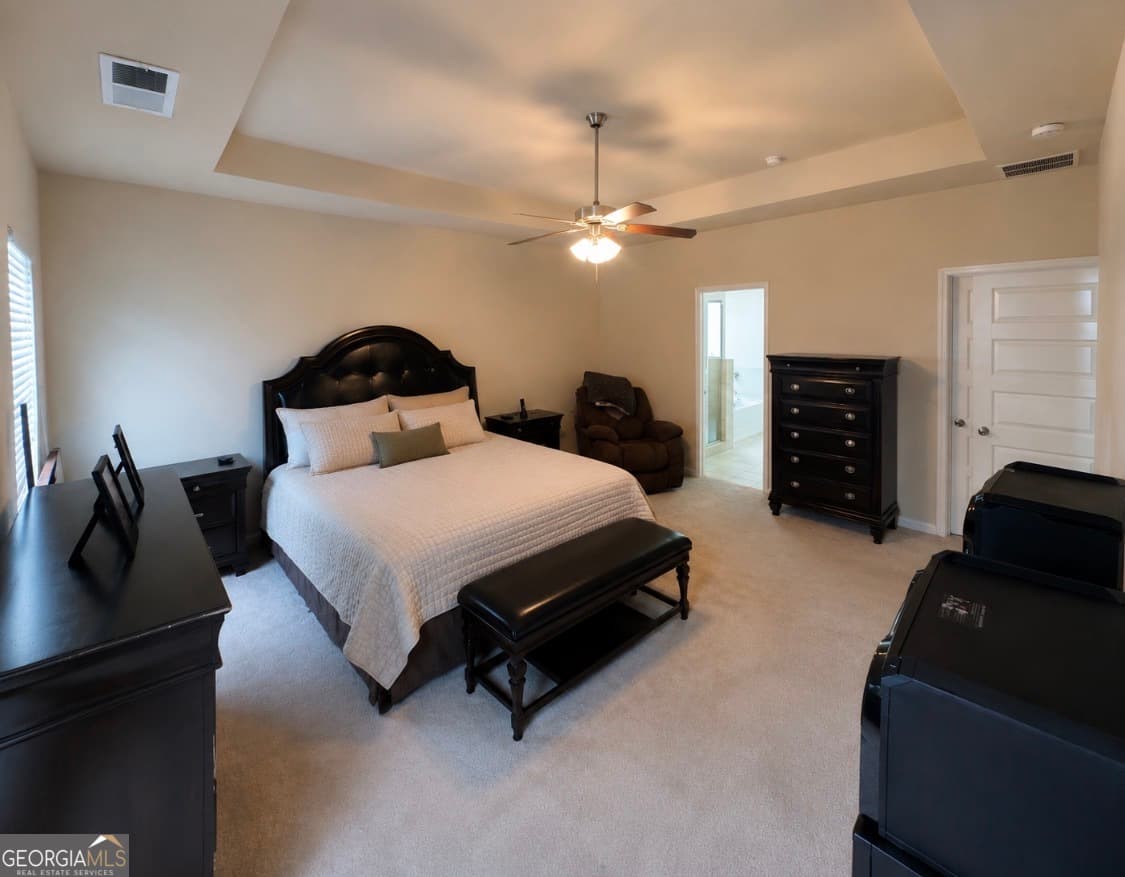 4 bedroom, 3 bathroom, 2,585 sq ft single family residence for sale at 549 Harmony Way, Locust Grove, GA 30248 — photo 6