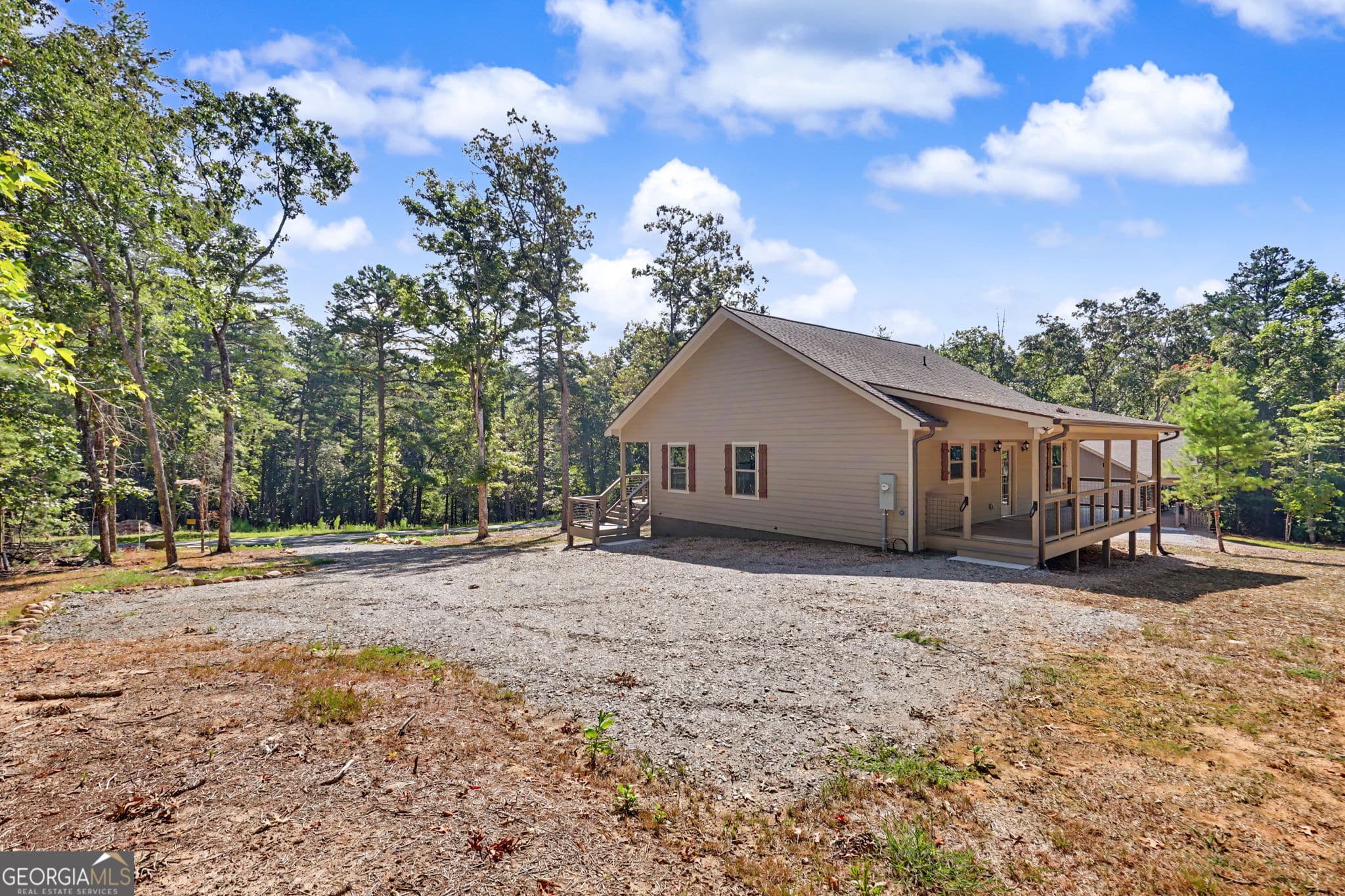 2 bedroom, 2 bathroom single family residence under contract at 1347 John Smith Road, Blairsville, GA 30512 — photo 5