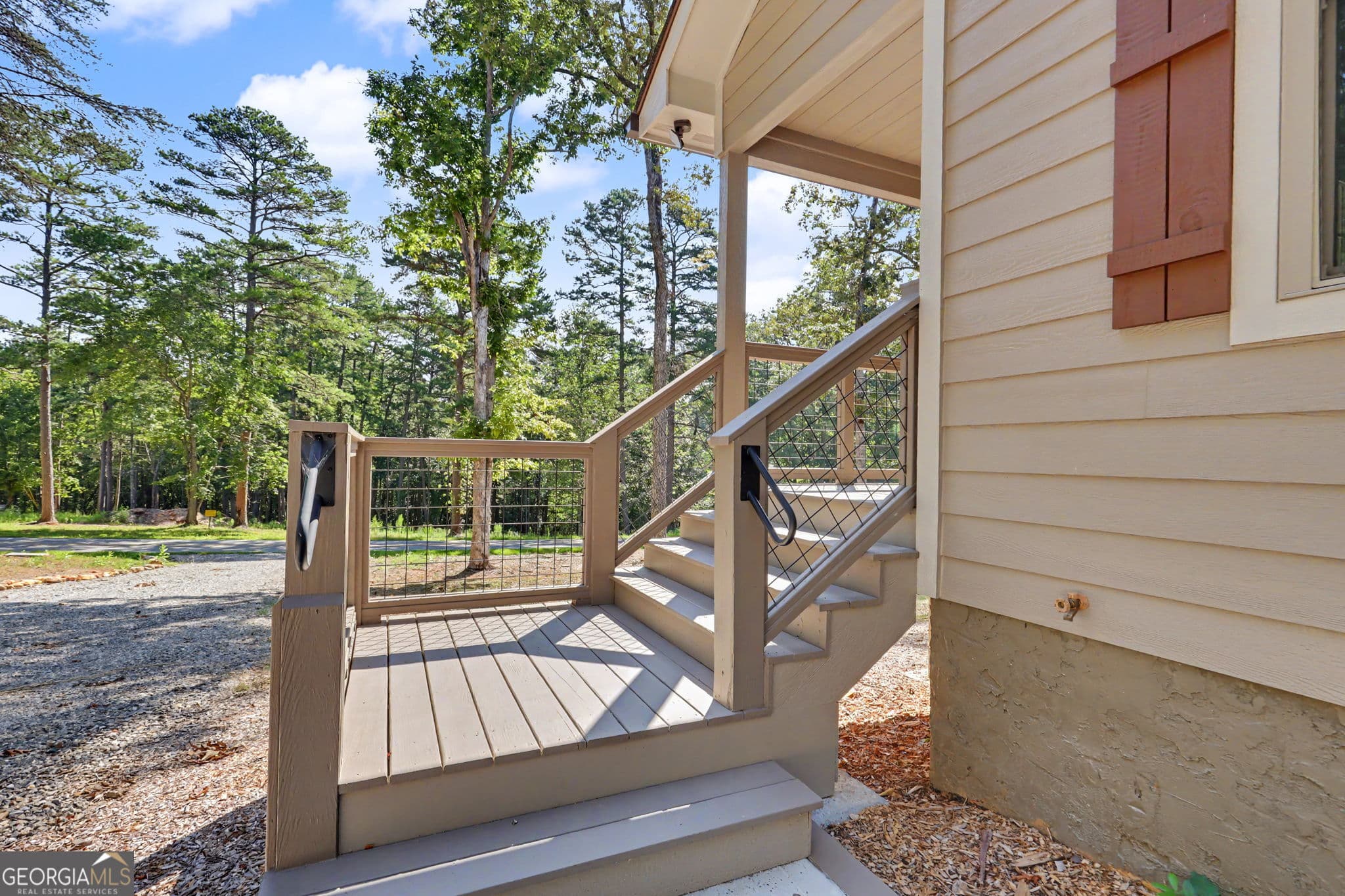 2 bedroom, 2 bathroom single family residence under contract at 1347 John Smith Road, Blairsville, GA 30512 — photo 8