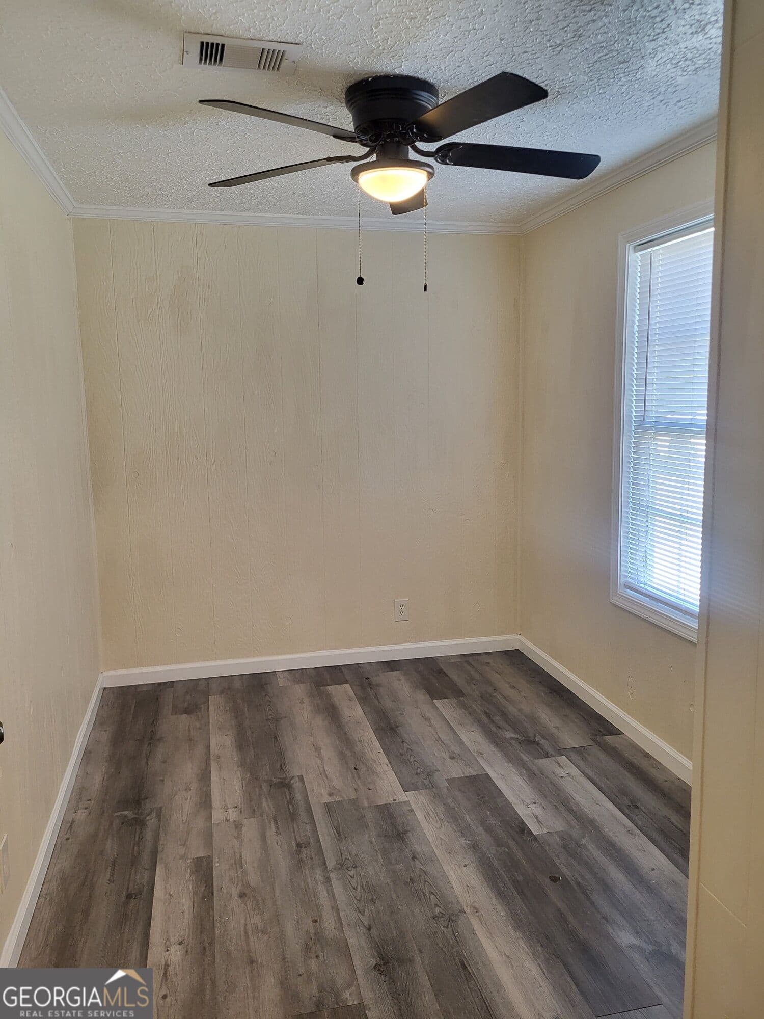 3 bedroom, 1 bathroom, 1,089 sq ft single family residence for sale at 2318 S 1st Avenue, Lanett, AL 36863 — photo 5