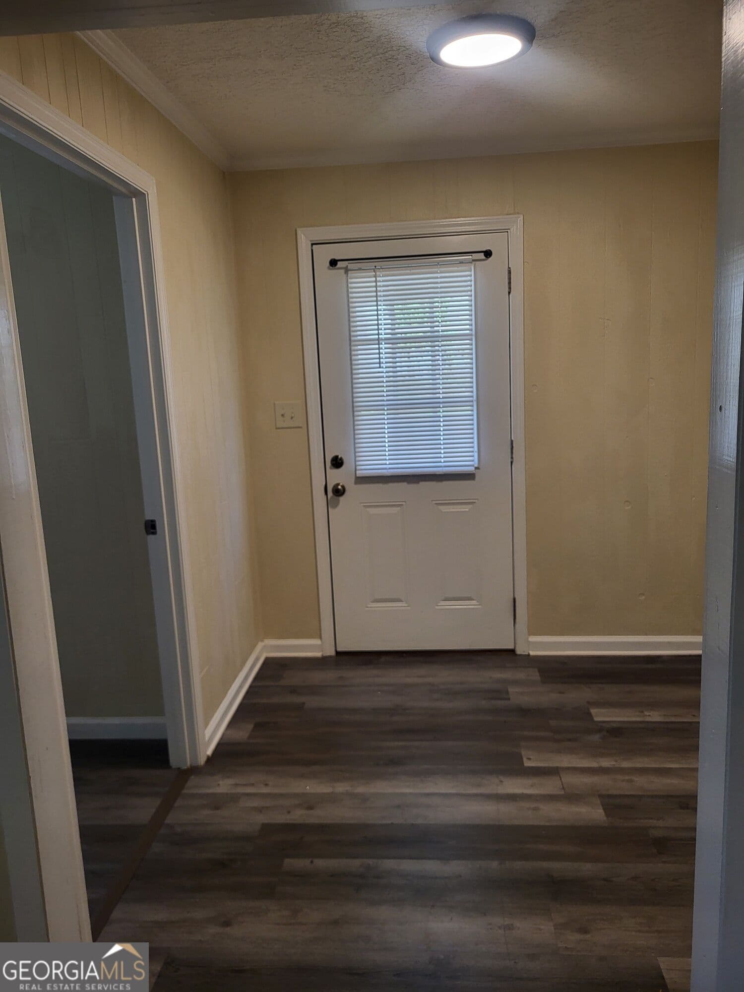 3 bedroom, 1 bathroom, 1,089 sq ft single family residence for sale at 2318 S 1st Avenue, Lanett, AL 36863 — photo 4