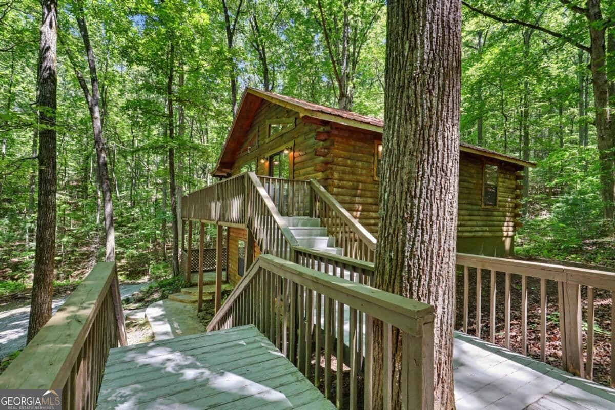 3 bedroom, 2 bathroom, 1,560 sq ft cabin,single family residence for sale at 252 Navigator Lane, Tiger, GA 30576 — photo 10