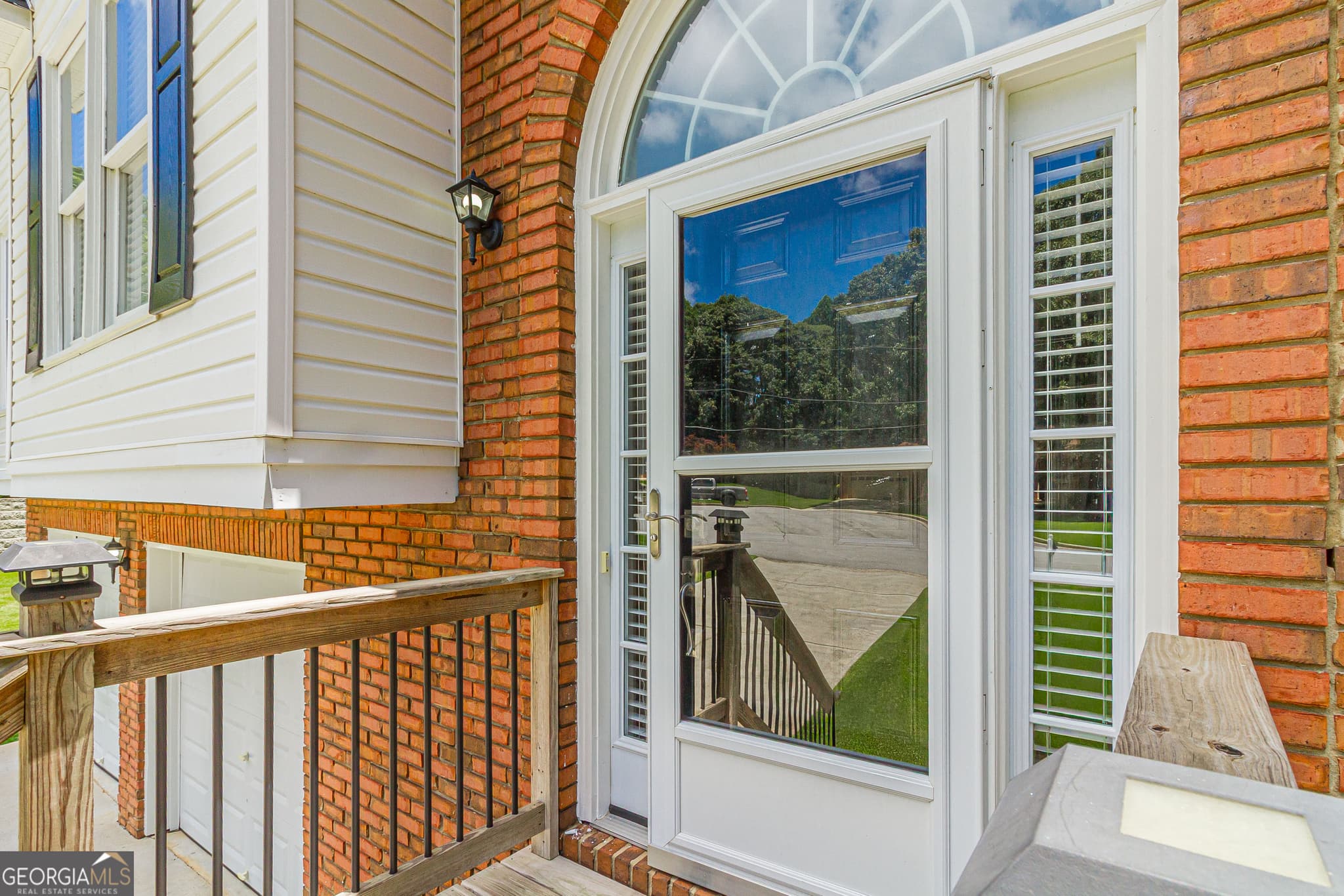 4 bedroom, 3 bathroom, 2,188 sq ft single family residence for sale at 3955 Hamilton View Way, Dacula, GA 30019 — photo 3