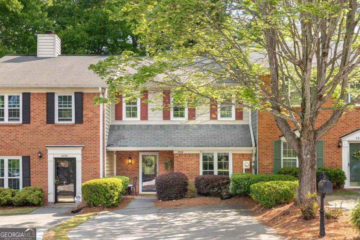 2 bedroom, 2.5 bathroom, 1,416 sq ft townhouse sold at 4388 Ivy Glen Way, Smyrna, GA 30082