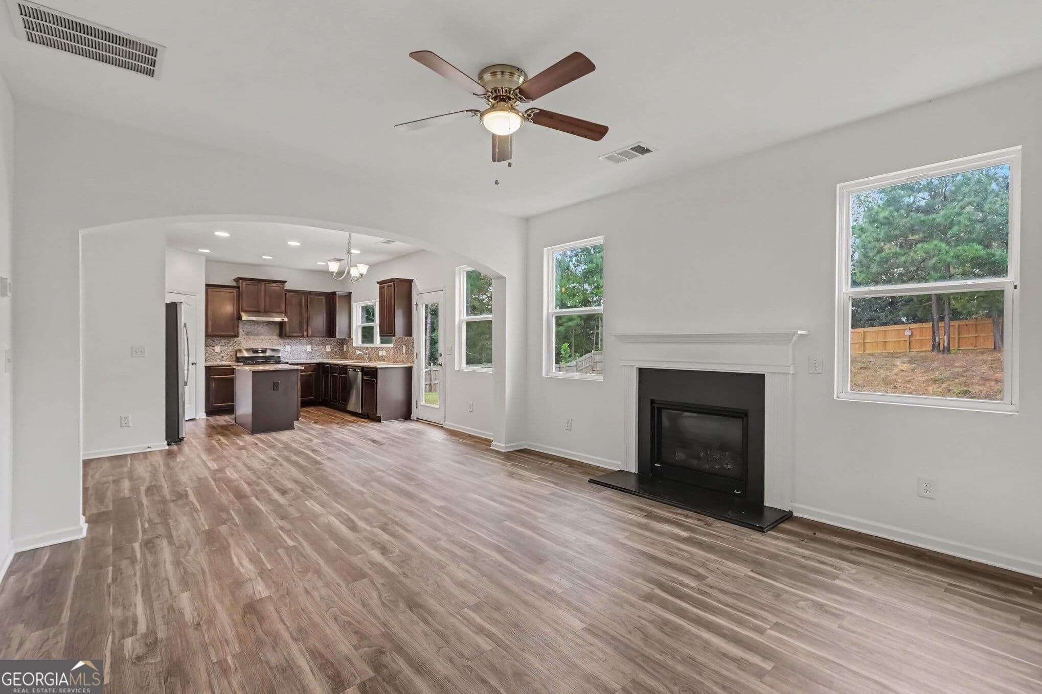 4 bedroom, 2.5 bathroom, 1,714 sq ft single family residence for sale at 32 Susie Creek Lane, Villa Rica, GA 30180 — photo 6