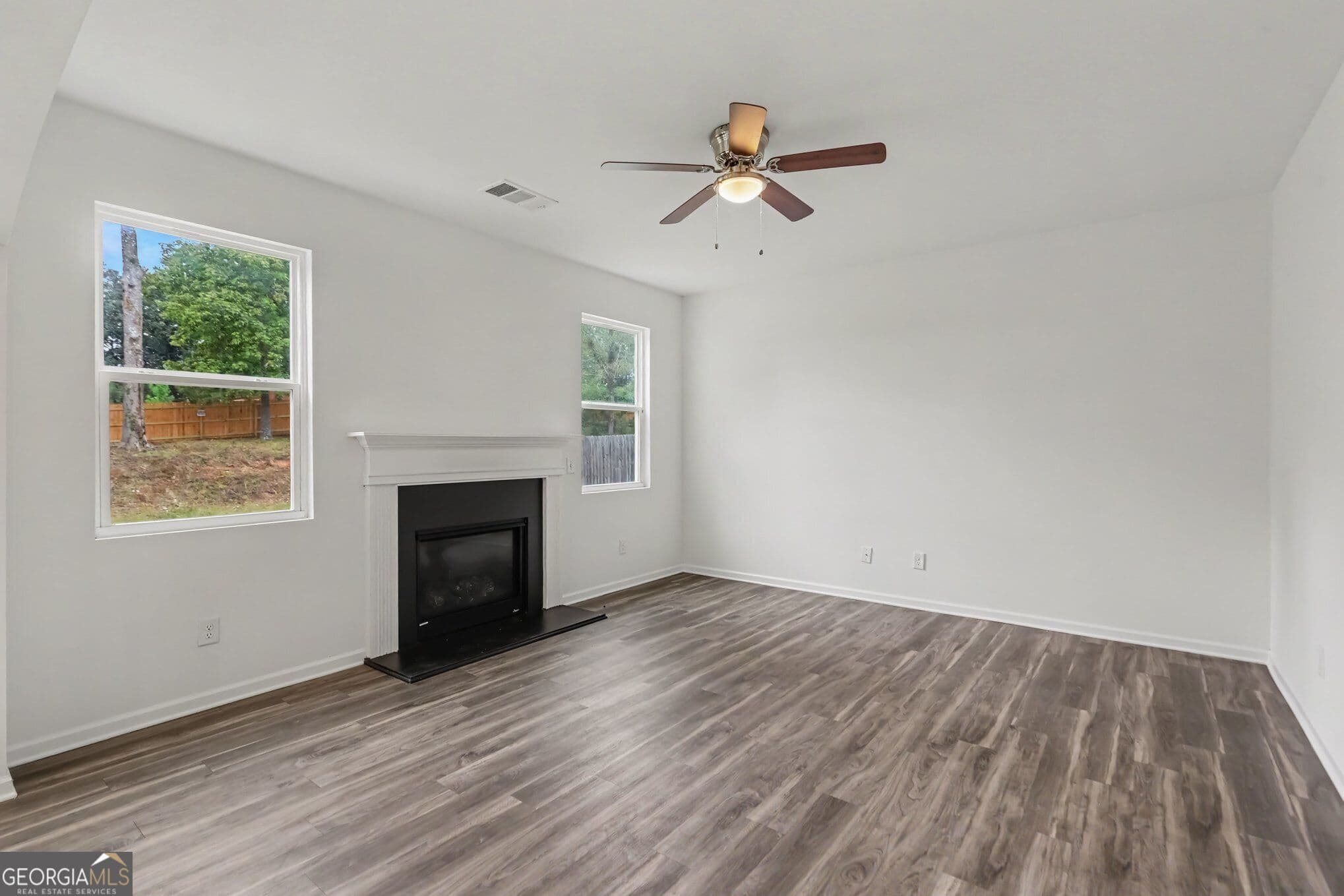 4 bedroom, 2.5 bathroom, 1,714 sq ft single family residence for sale at 32 Susie Creek Lane, Villa Rica, GA 30180 — photo 5