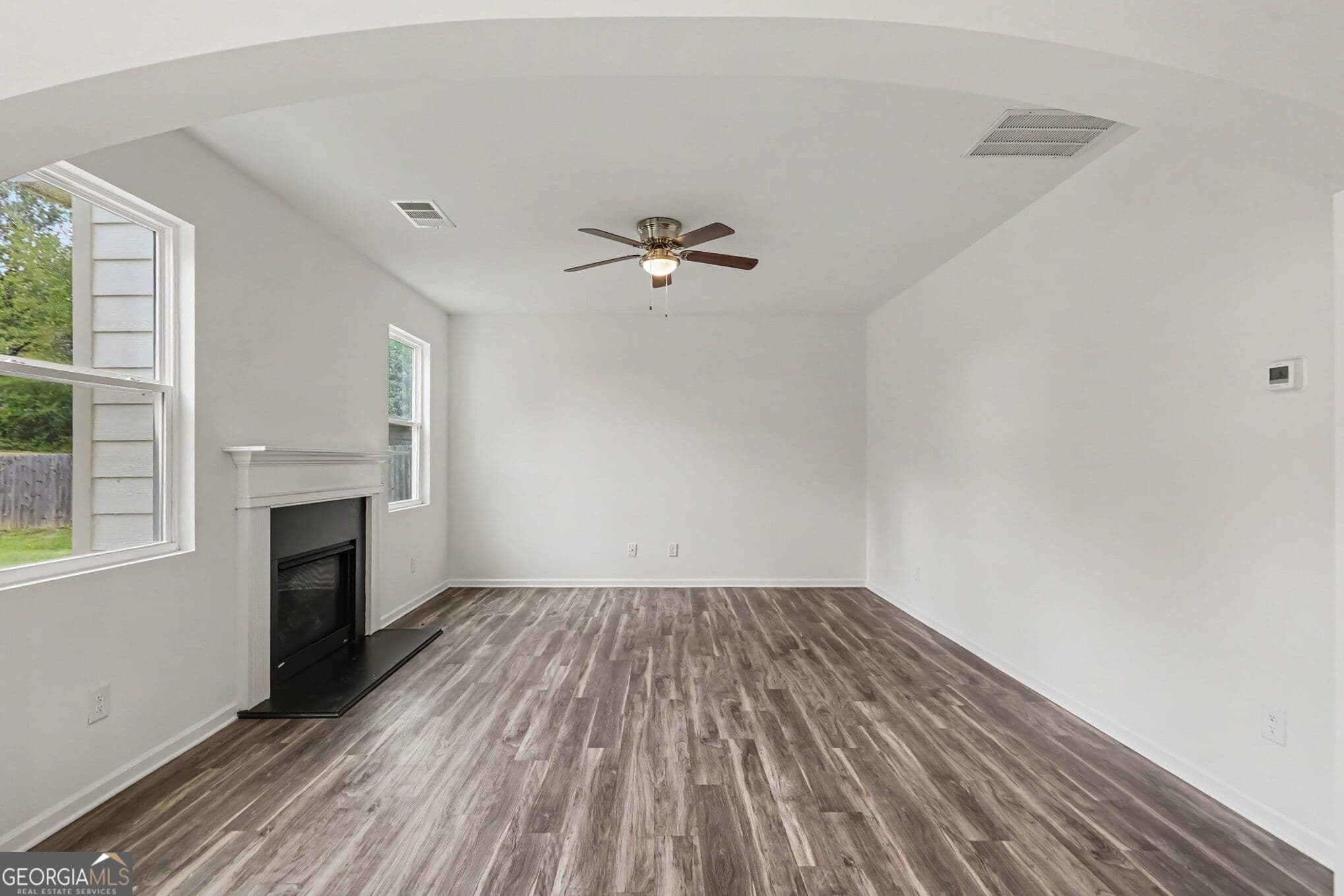 4 bedroom, 2.5 bathroom, 1,714 sq ft single family residence for sale at 32 Susie Creek Lane, Villa Rica, GA 30180 — photo 4