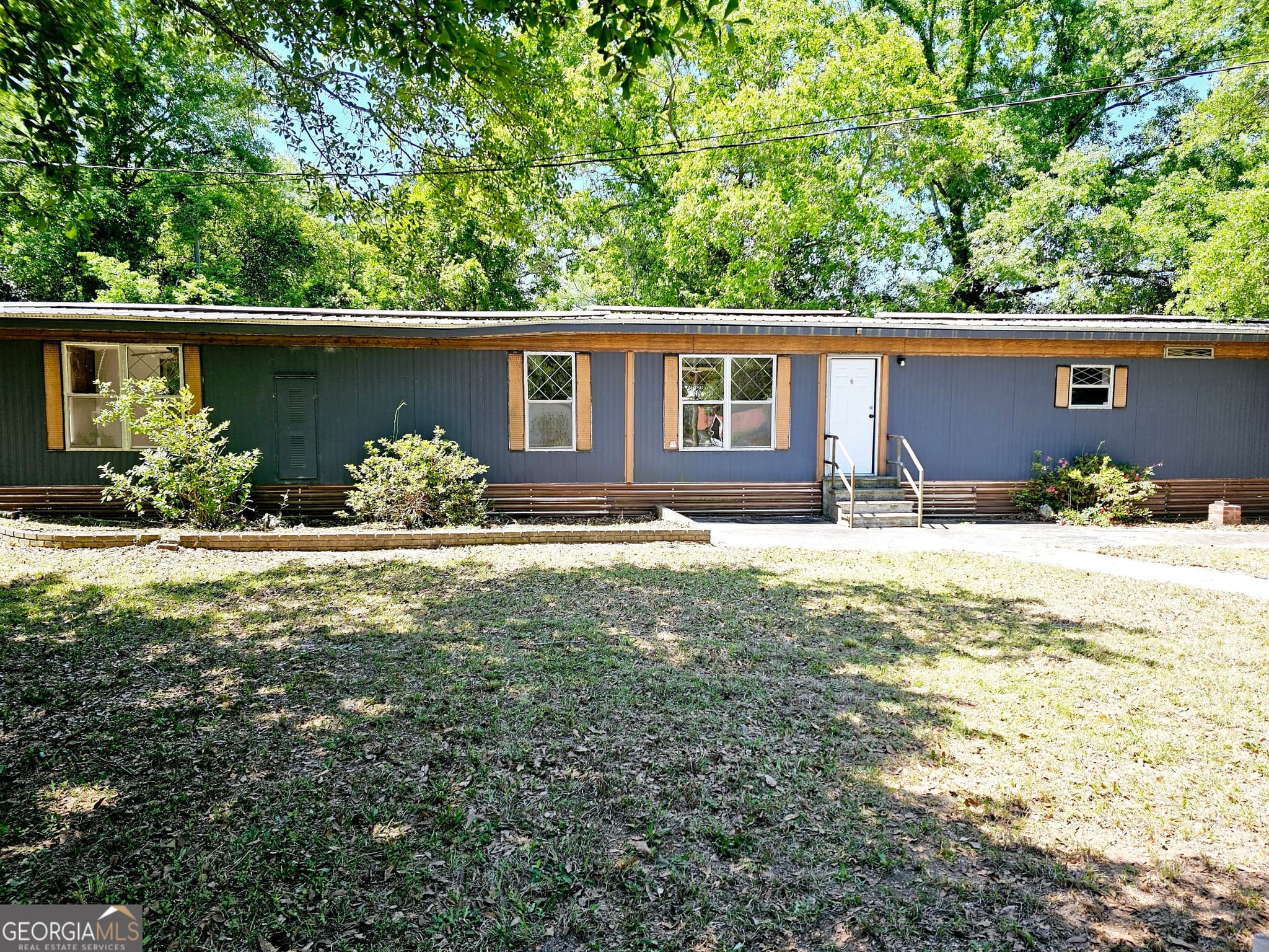 3 bedroom, 2 bathroom, 936 sq ft manufactured home,mobile home sold at 137 Virginia East Avenue, Macon, GA 31217