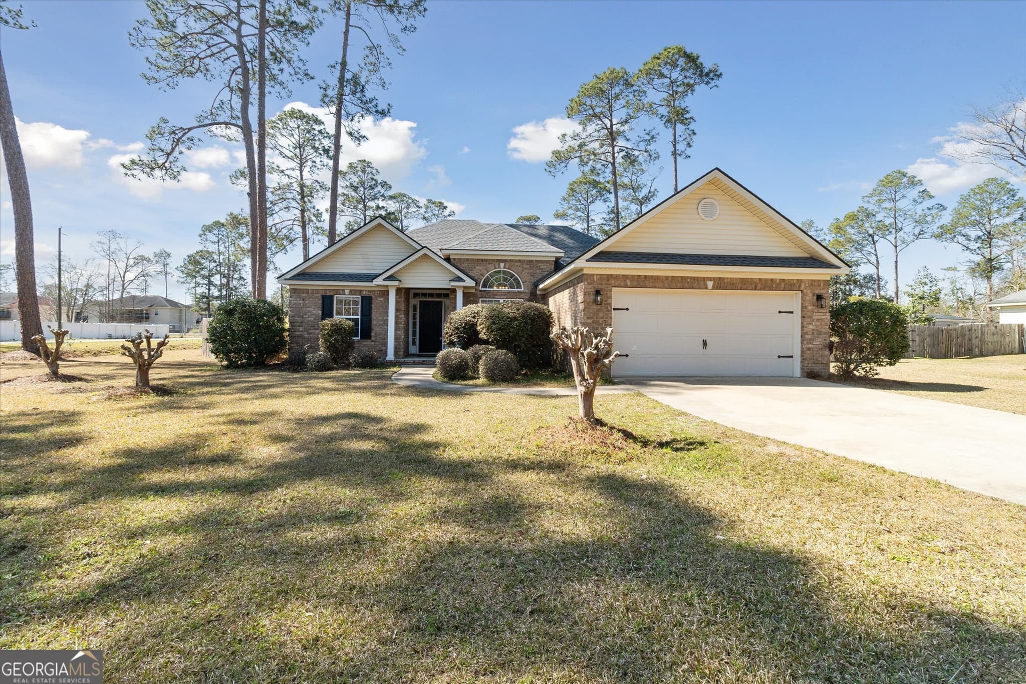 3 bedroom, 2 bathroom, 1,466 sq ft single family residence sold at 334 Lanier Street, Pembroke, GA 31321