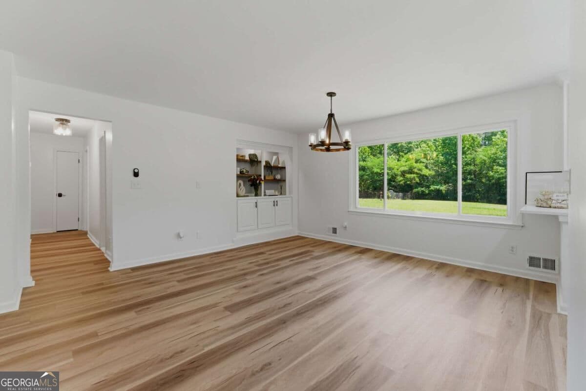 3 bedroom, 2 bathroom single family residence for rent at 3282 Old Snapping Sh Road, Mcdonough, GA 30252 for $2,150 a month — photo 6