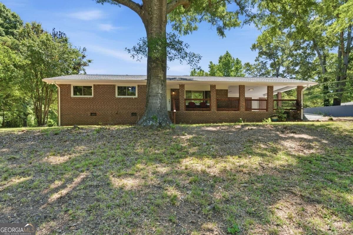 3 bedroom, 2 bathroom single family residence for rent at 3282 Old Snapping Sh Road, Mcdonough, GA 30252 for $2,150 a month — photo 1 of 31