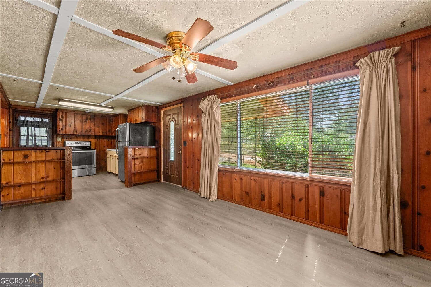 3 bedroom, 1 bathroom, 1,015 sq ft single family residence for sale at 222 Grove Street, Washington, GA 30673 — photo 3