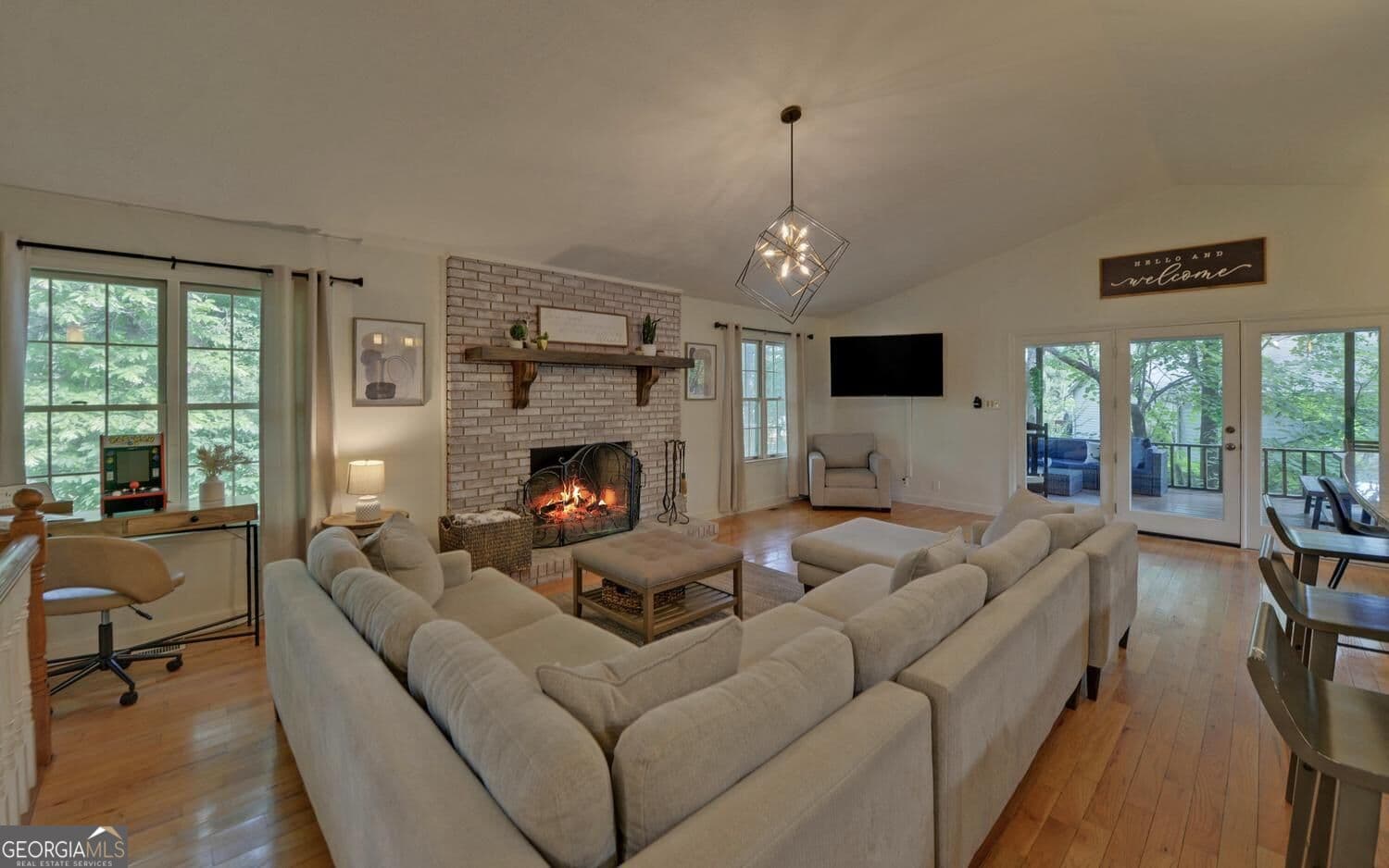 3 bedroom, 2 bathroom, 2,010 sq ft single family residence for sale at 303 River Point Road, Martin, GA 30557 — photo 5