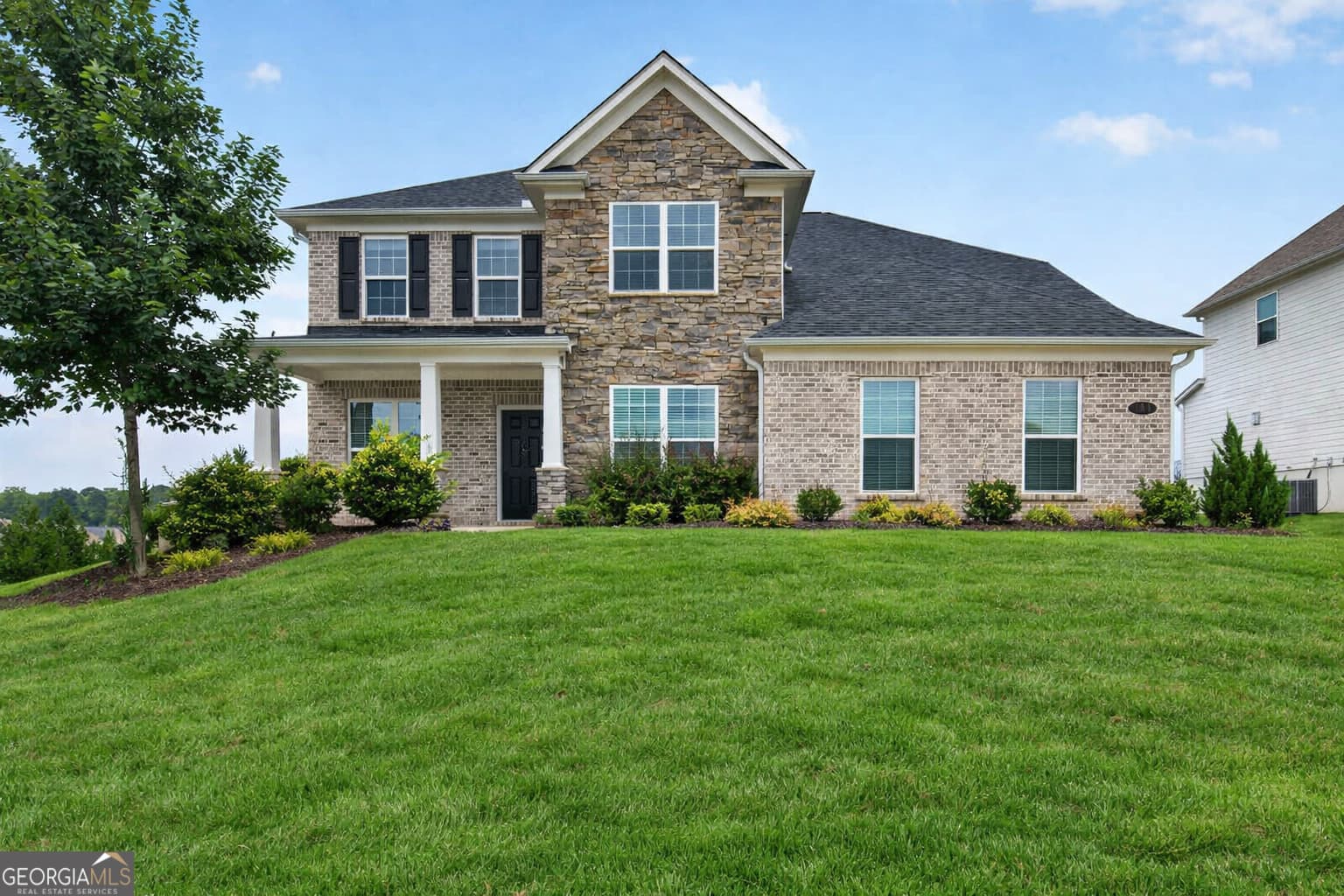 5 bedroom, 4.5 bathroom, 3,661 sq ft single family residence for sale at 604 Napier Pass, Peachtree City, GA 30269 — photo 1 of 97