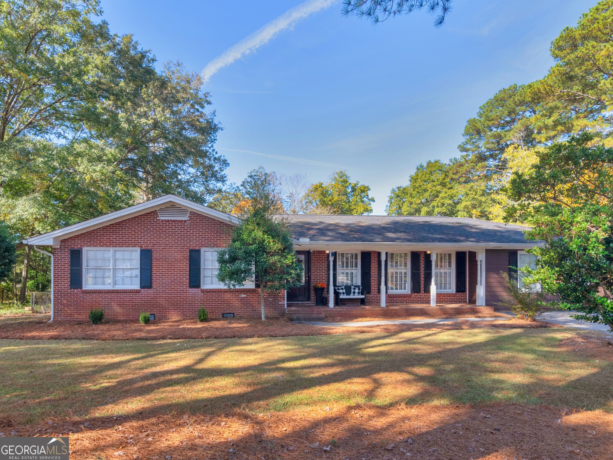 4 bedroom, 3 bathroom, 1,940 sq ft single family residence sold at 280 Burke Circle, Mcdonough, GA 30253
