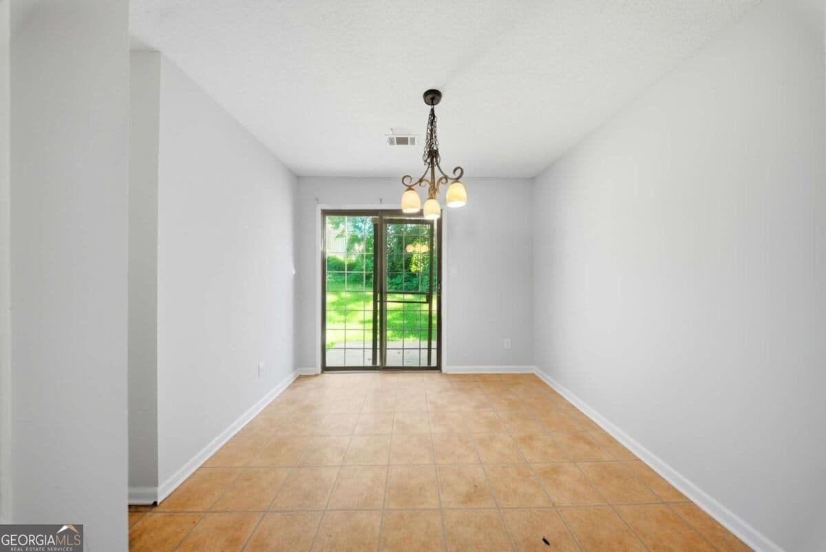 2 bedroom, 2.5 bathroom townhouse for sale at 5588 Windwood Road, Atlanta, GA 30349 — photo 9