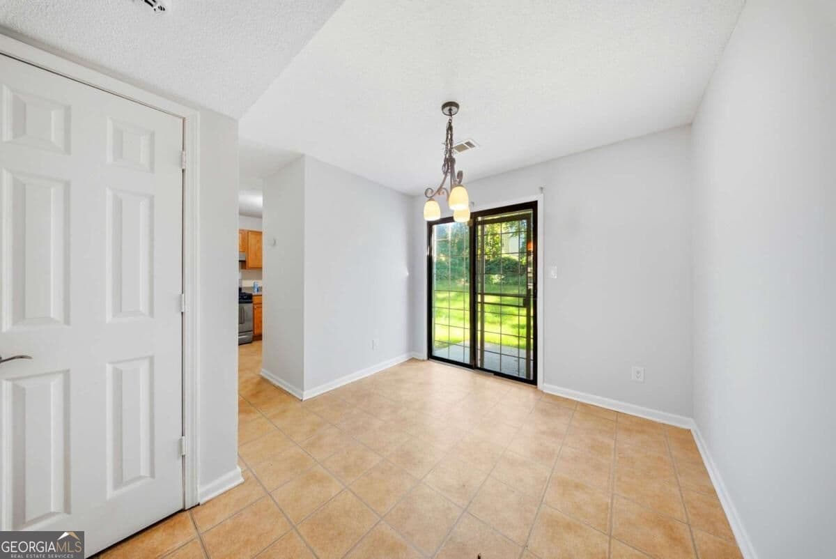 2 bedroom, 2.5 bathroom townhouse for sale at 5588 Windwood Road, Atlanta, GA 30349 — photo 10