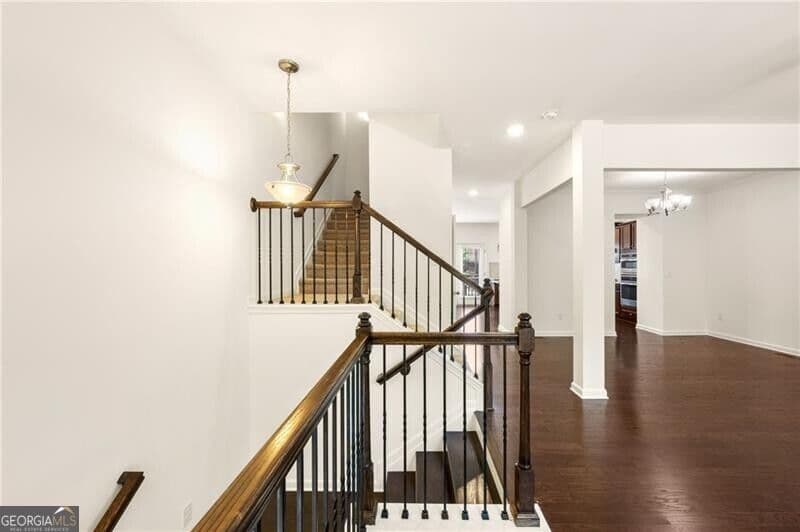 3 bedroom, 3.5 bathroom, 2,304 sq ft townhouse for sale at 849 Ivy Vine Place, Milton, GA 30004 — photo 7