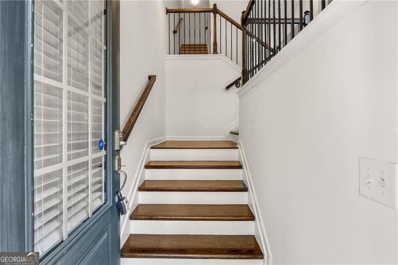 3 bedroom, 3.5 bathroom, 2,304 sq ft townhouse for sale at 849 Ivy Vine Place, Milton, GA 30004 — photo 4