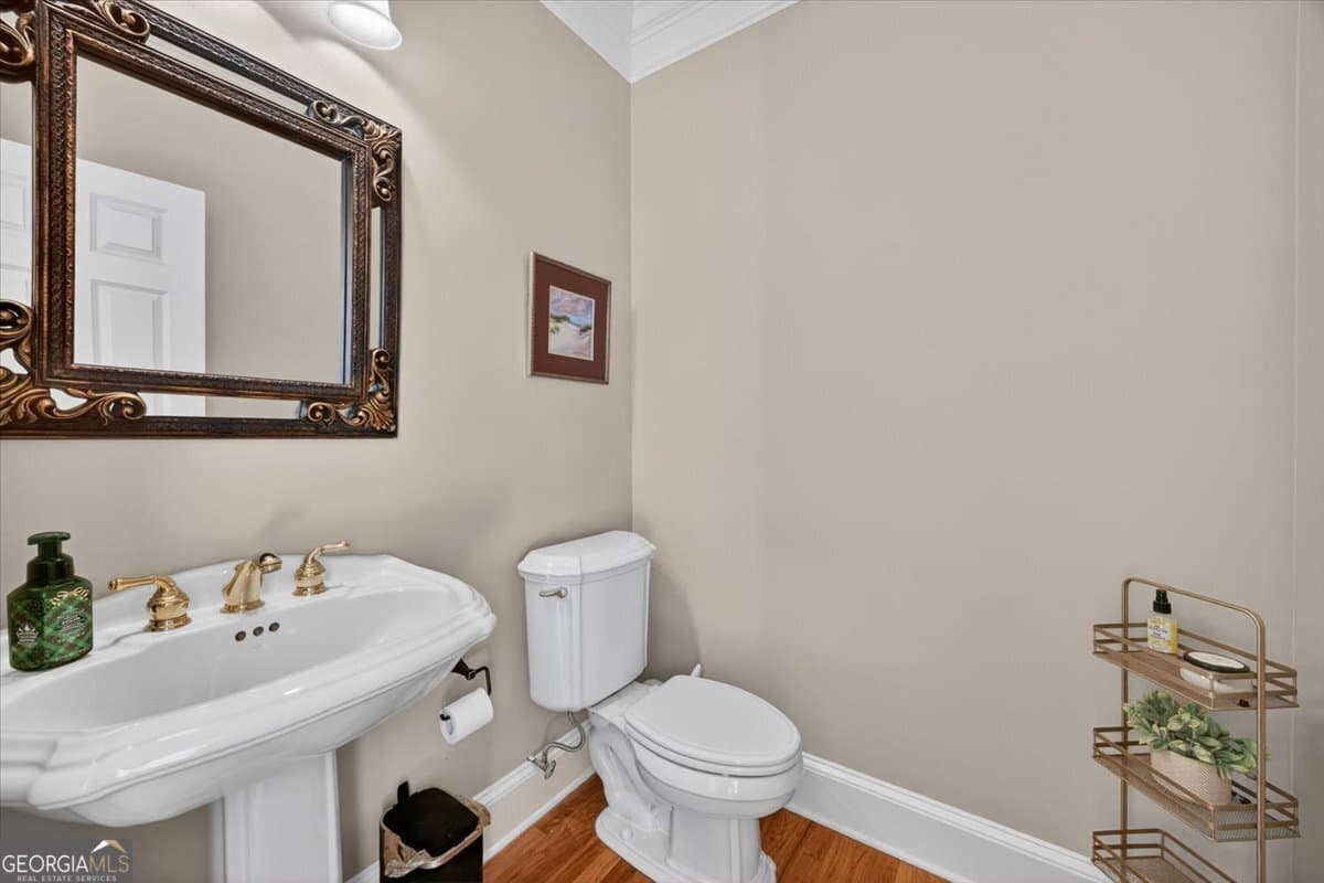 5 bedroom, 4.5 bathroom, 4,855 sq ft single family residence under contract at 52 Hamil Drive, Macon, GA 31220 — photo 9