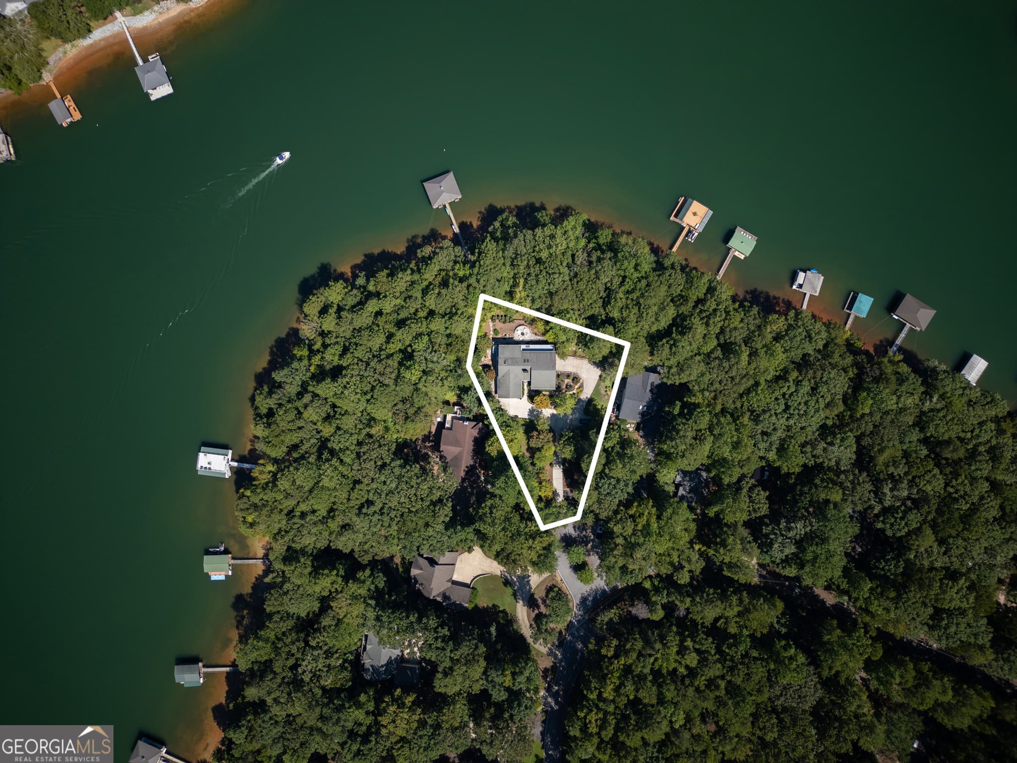 4 bedroom, 3.5 bathroom, 2,915 sq ft single family residence for sale at 126 Indian Hills, Westminster, SC 29693 — photo 2