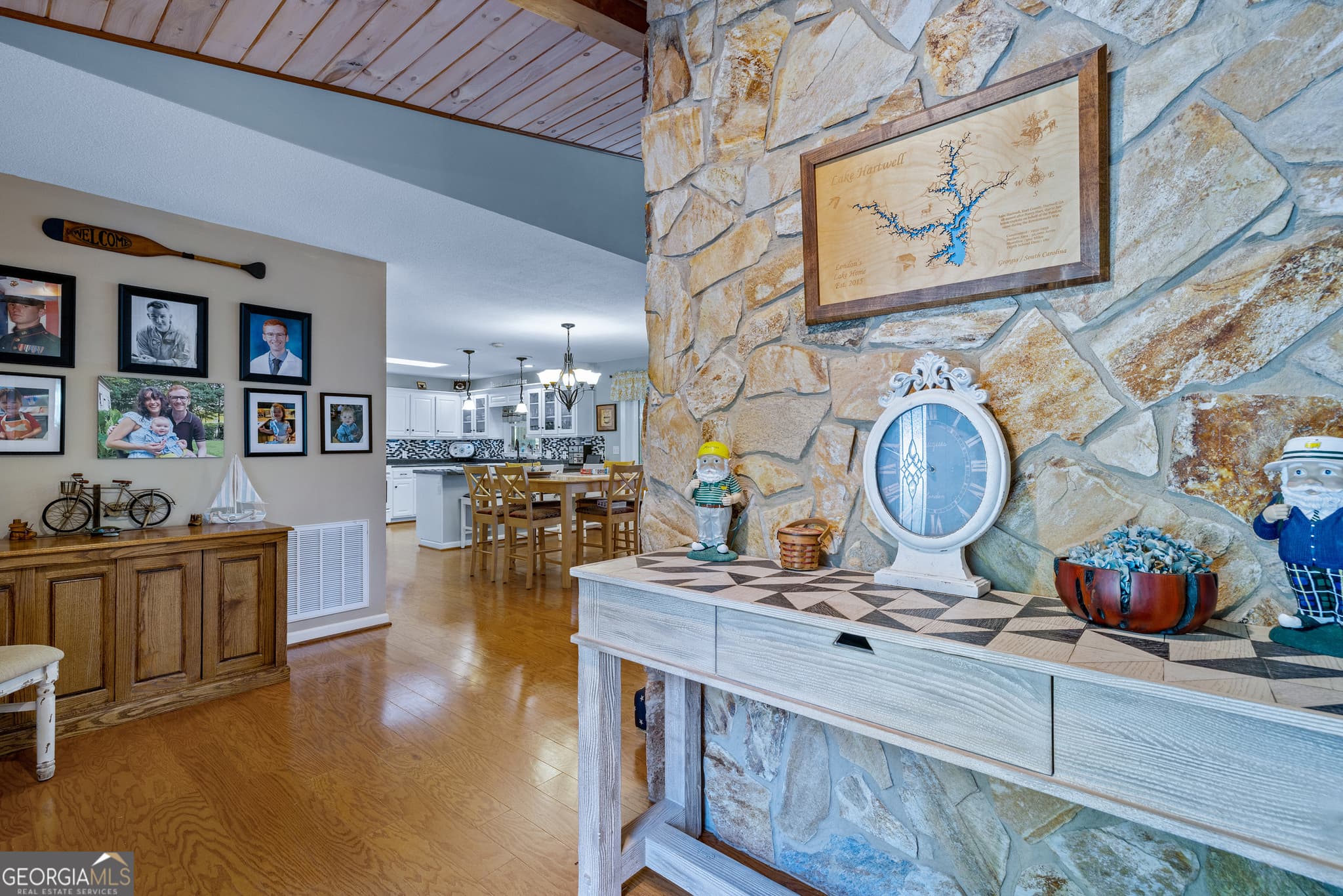 4 bedroom, 3.5 bathroom, 2,915 sq ft single family residence for sale at 126 Indian Hills, Westminster, SC 29693 — photo 8