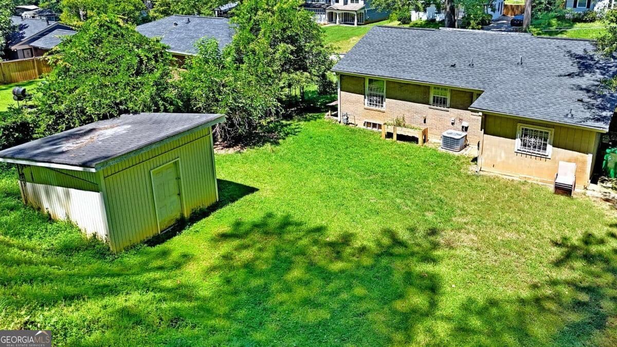 3 bedroom, 1.5 bathroom, 1,067 sq ft single family residence for sale at 2985 Catalina Drive, Decatur, GA 30032 — photo 3