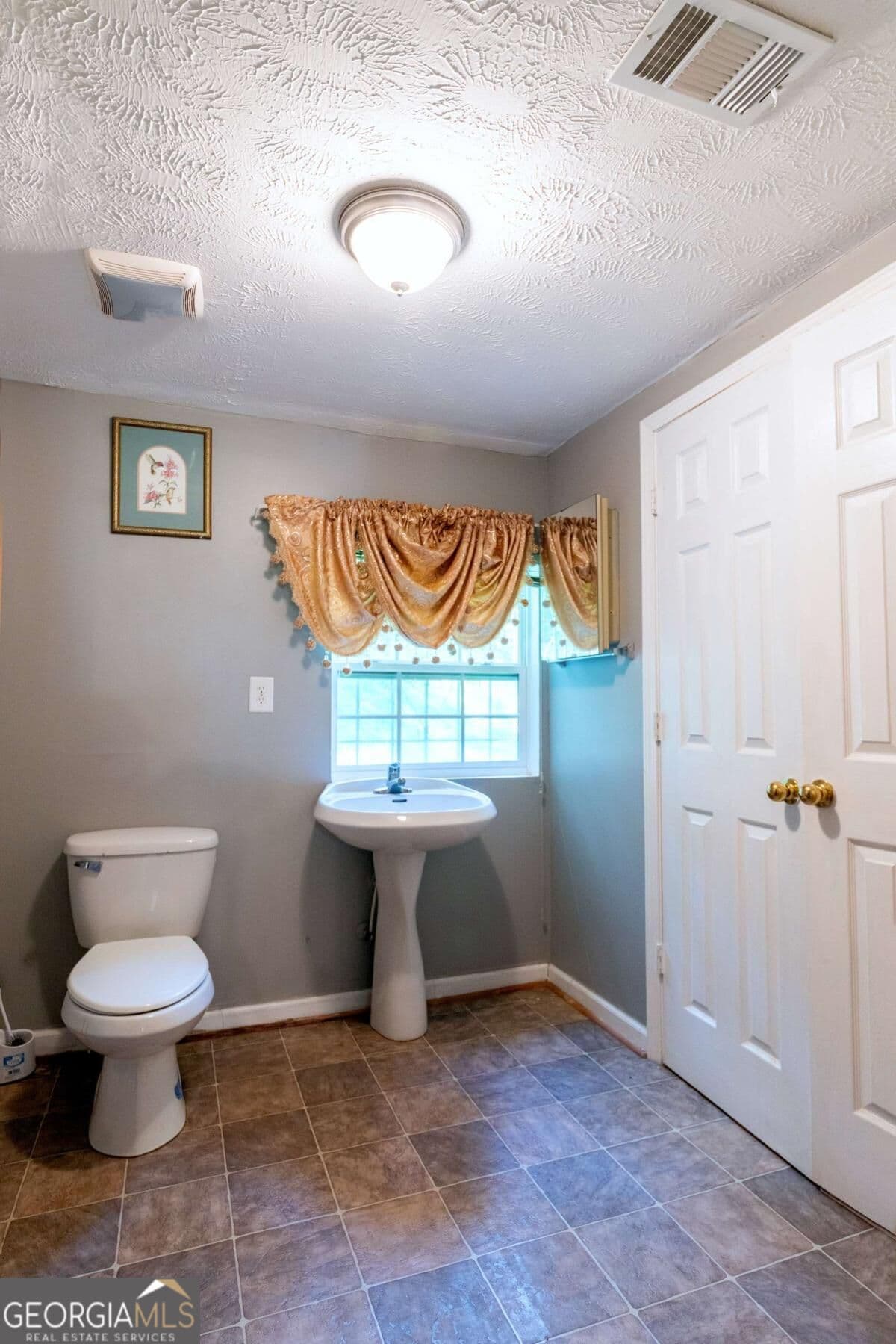 3 bedroom, 1.5 bathroom, 1,067 sq ft single family residence for sale at 2985 Catalina Drive, Decatur, GA 30032 — photo 8