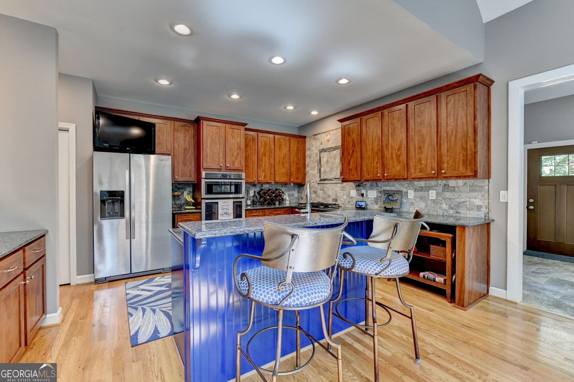 4 bedroom, 3 bathroom, 3,682 sq ft single family residence for sale at 6173 Pine Circle, Flowery Branch, GA 30542 — photo 3