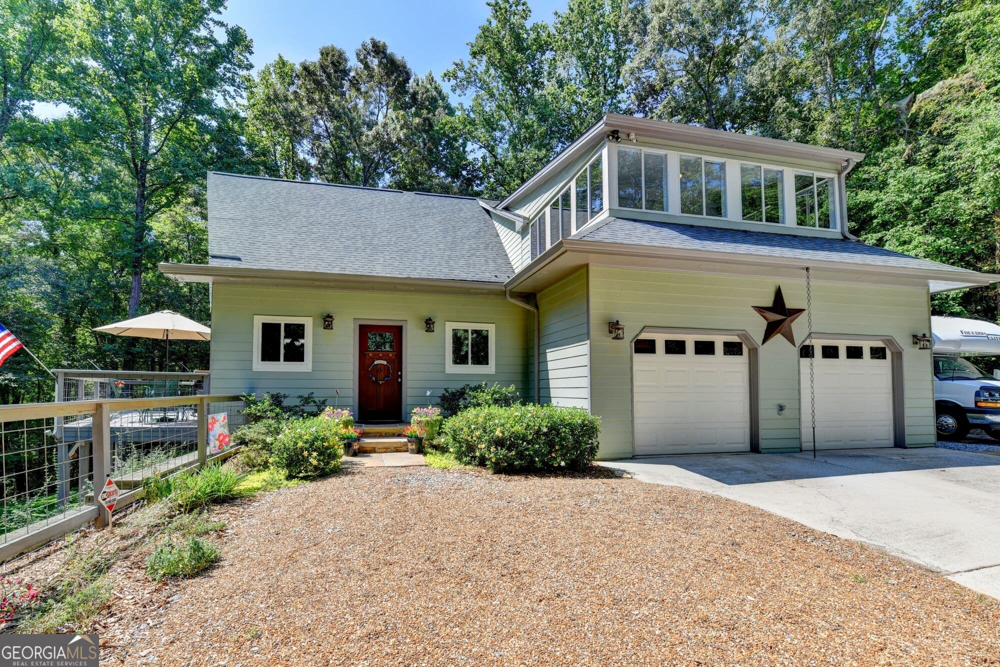 4 bedroom, 3 bathroom, 3,682 sq ft single family residence for sale at 6173 Pine Circle, Flowery Branch, GA 30542 — photo 9