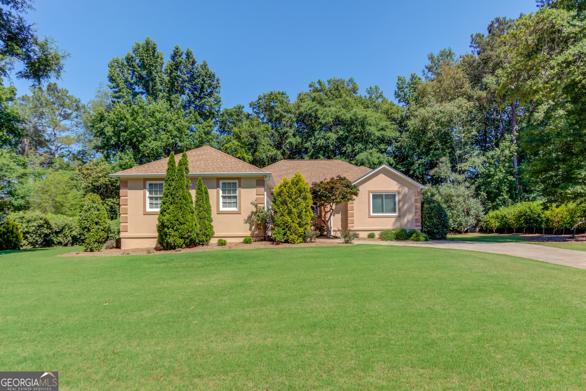 3 bedroom, 2 bathroom, 1,670 sq ft single family residence sold at 267 Ashbrook Drive, Athens, GA 30605