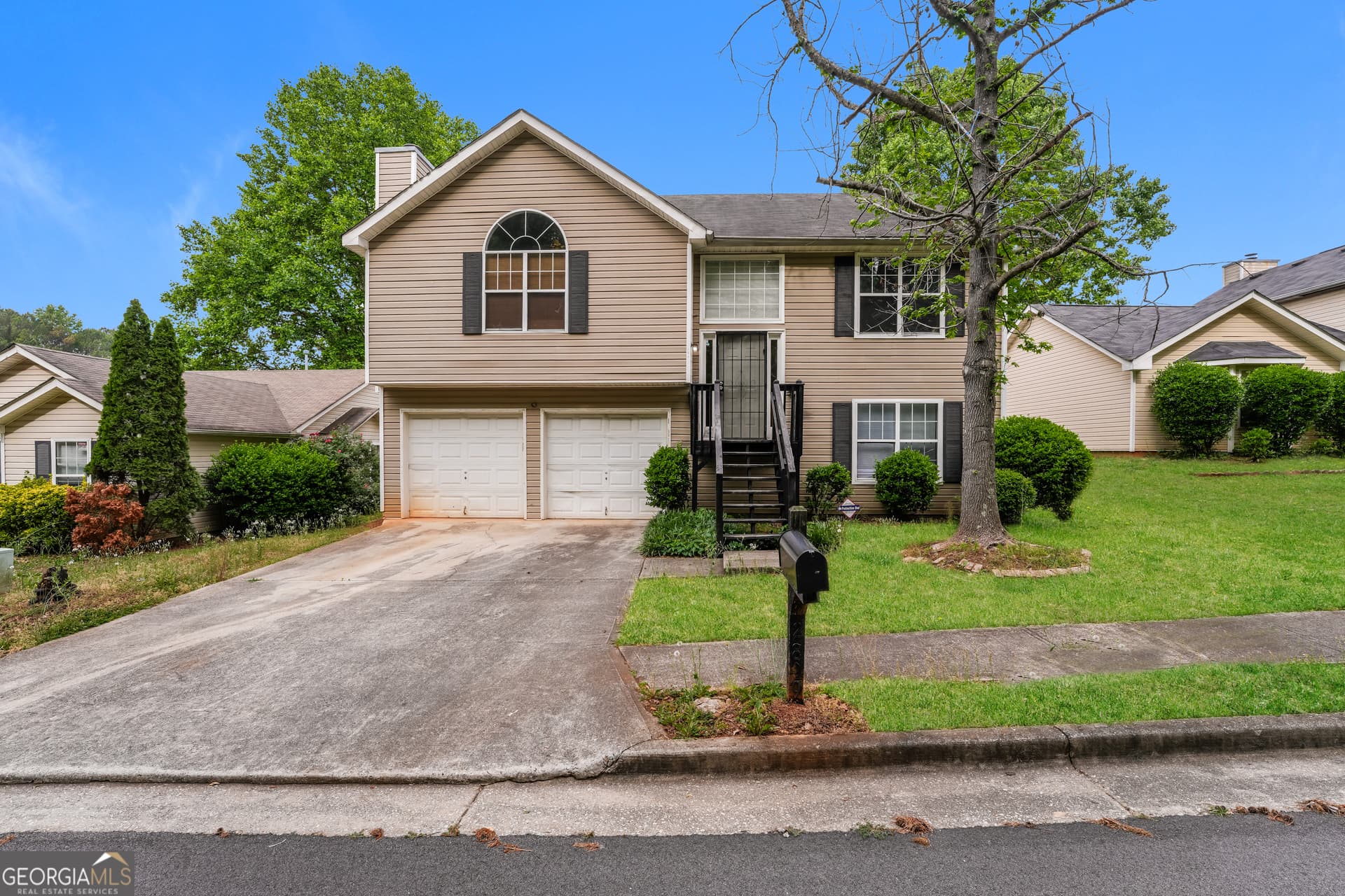 3 bedroom, 2 bathroom, 1,560 sq ft single family residence sold at 2809 Abbot Lane, Lithonia, GA 30058
