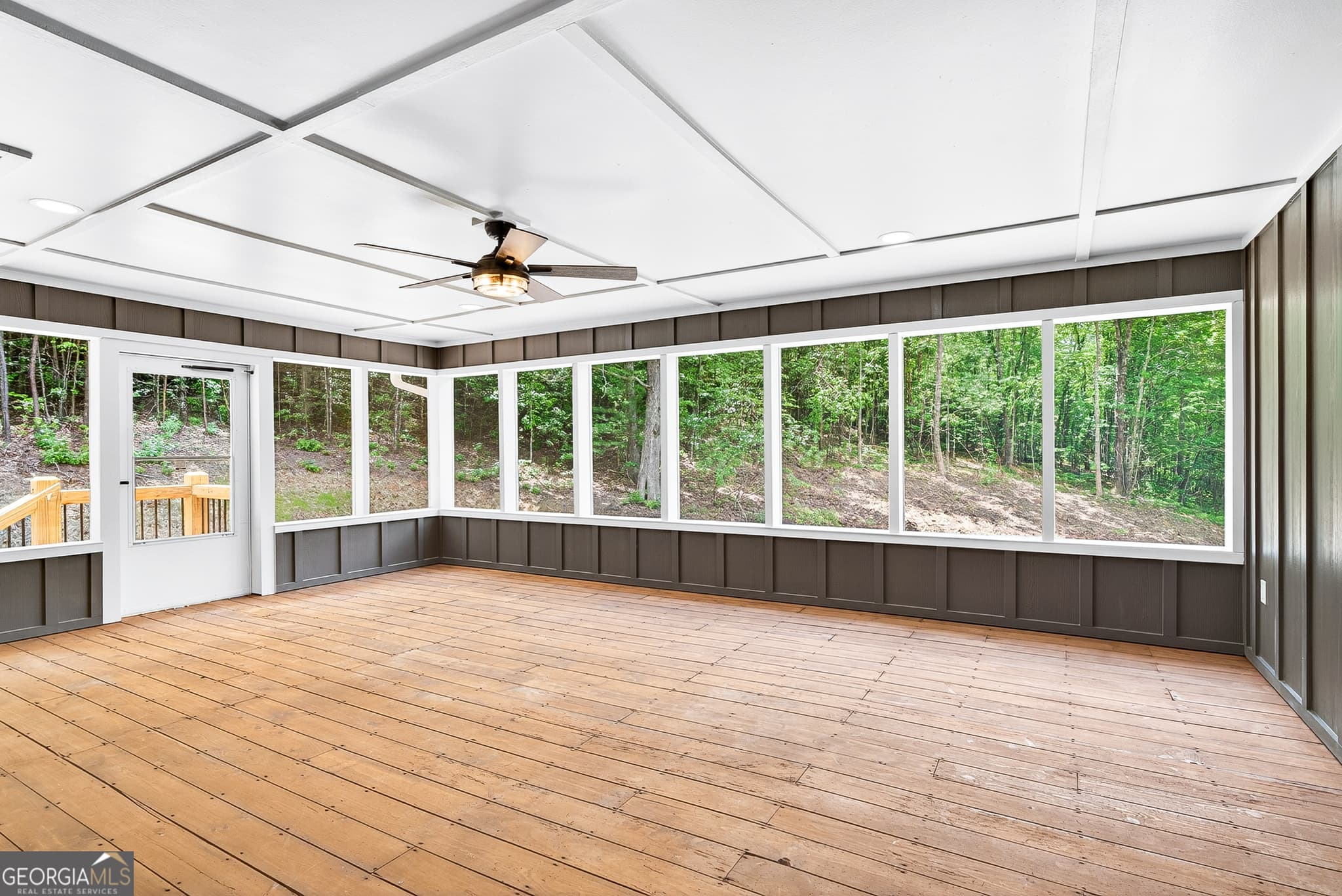 3 bedroom, 2 bathroom, 1,450 sq ft single family residence for sale at 21512 Highway 515, Blue Ridge, GA 30513 — photo 4