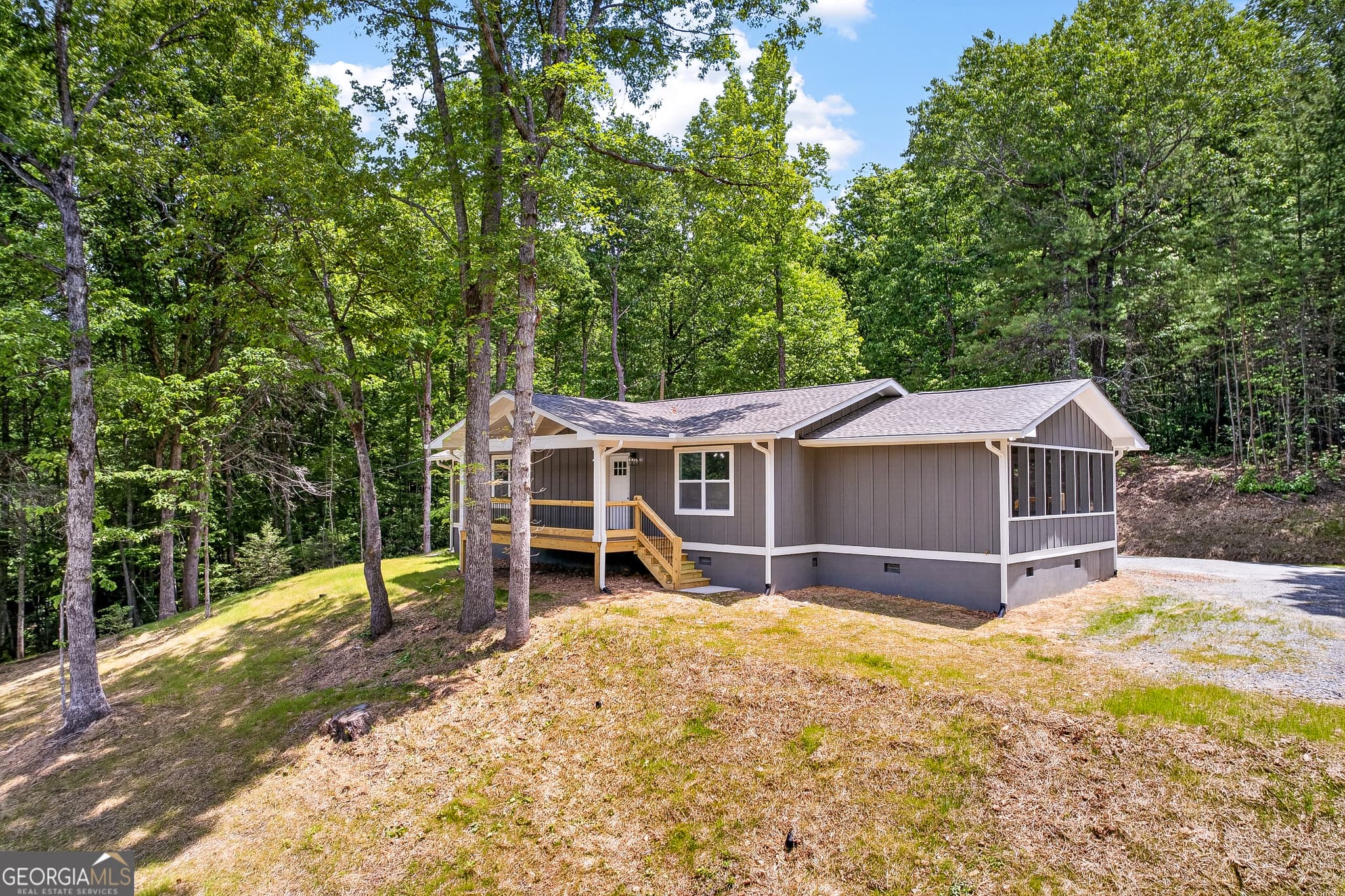 3 bedroom, 2 bathroom, 1,450 sq ft single family residence for sale at 21512 Highway 515, Blue Ridge, GA 30513 — photo 8