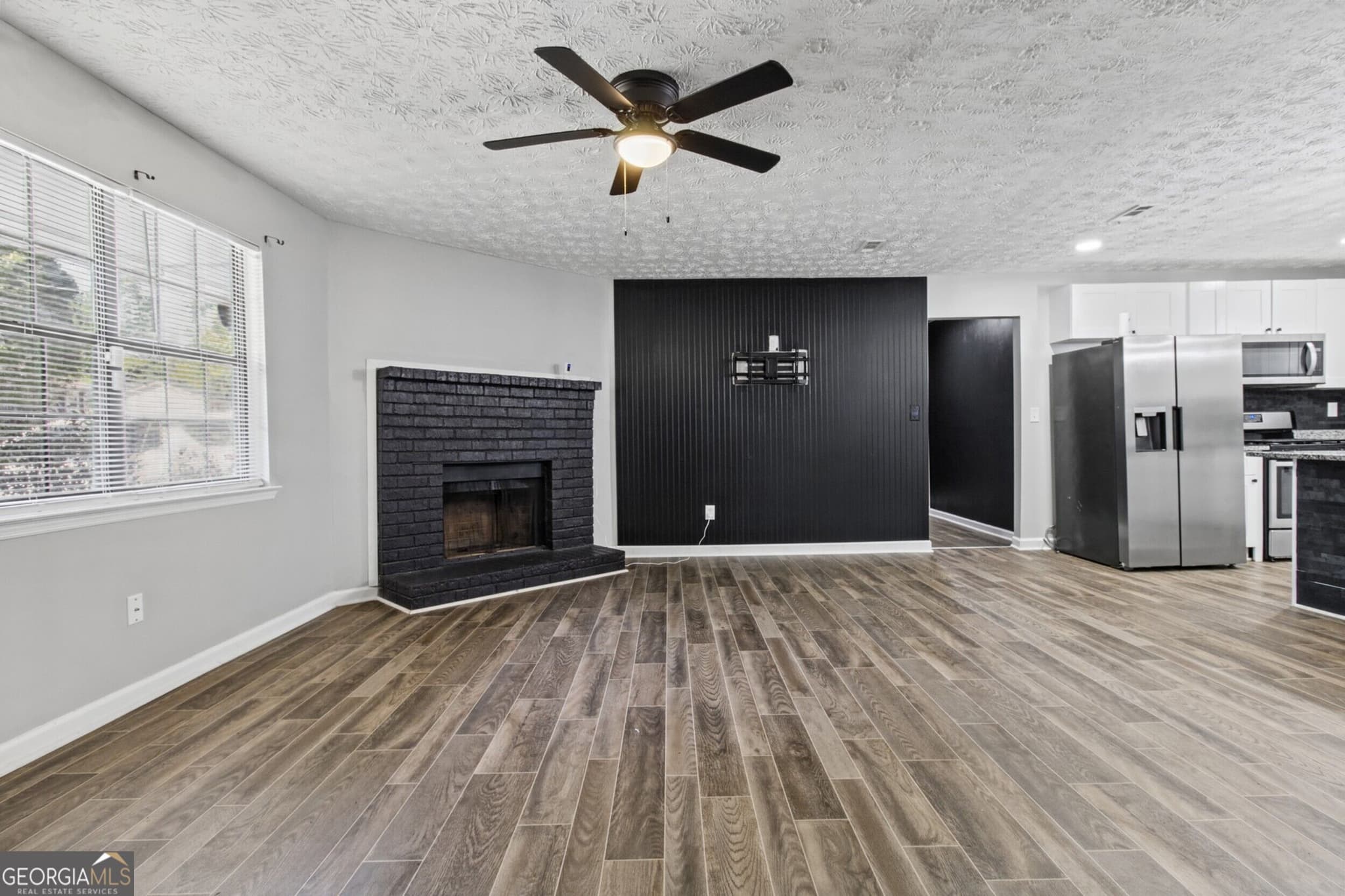 4 bedroom, 2 bathroom, 1,464 sq ft single family residence for sale at 1096 Greendale Lane, Jonesboro, GA 30238 — photo 6