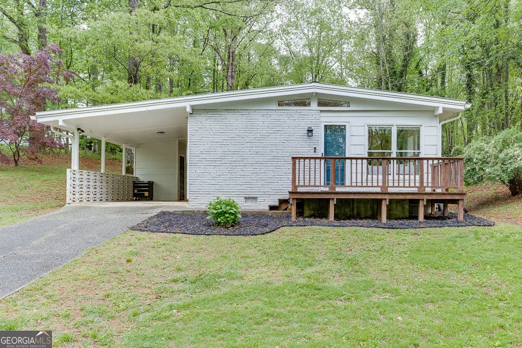3 bedroom, 1 bathroom, 960 sq ft single family residence sold at 2540 Old Historic 441 Highway, Clarkesville, GA 30523