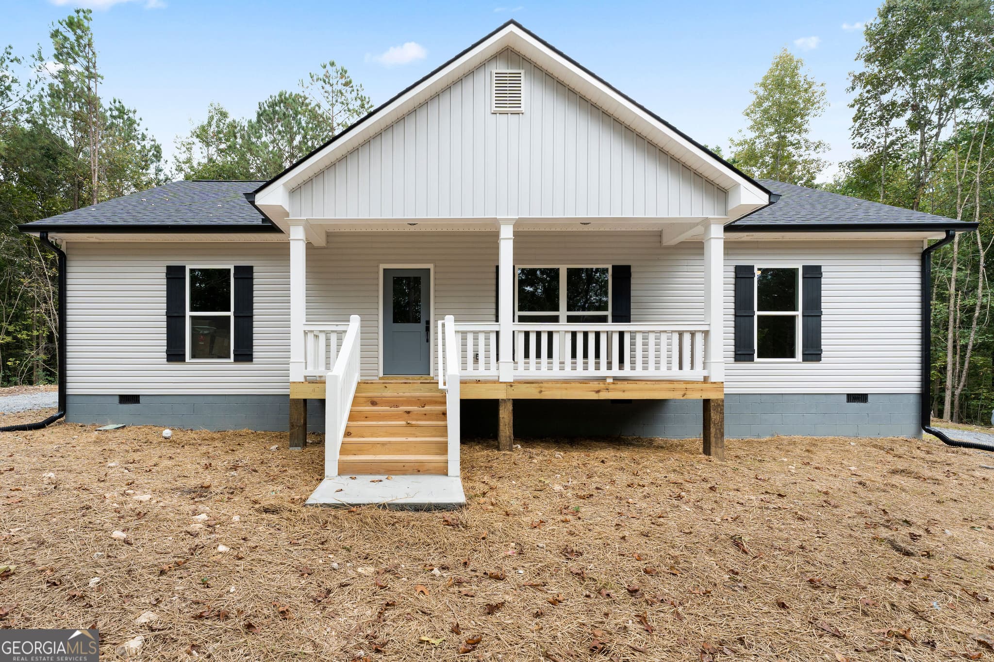 3 bedroom, 2 bathroom, 1,537 sq ft single family residence for sale at 160 Wyatt Way, Summerville, GA 30747 — photo 2