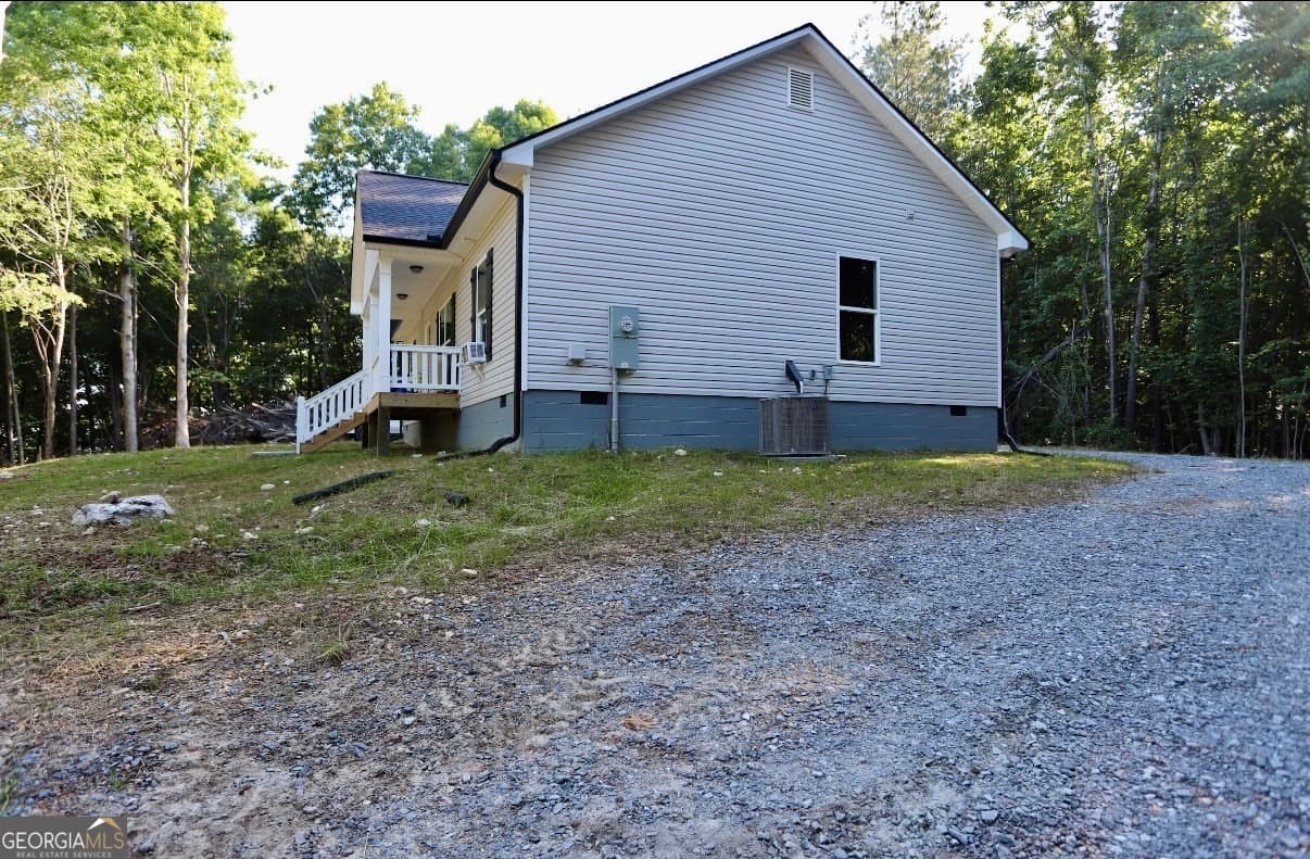 3 bedroom, 2 bathroom, 1,537 sq ft single family residence for sale at 160 Wyatt Way, Summerville, GA 30747 — photo 7