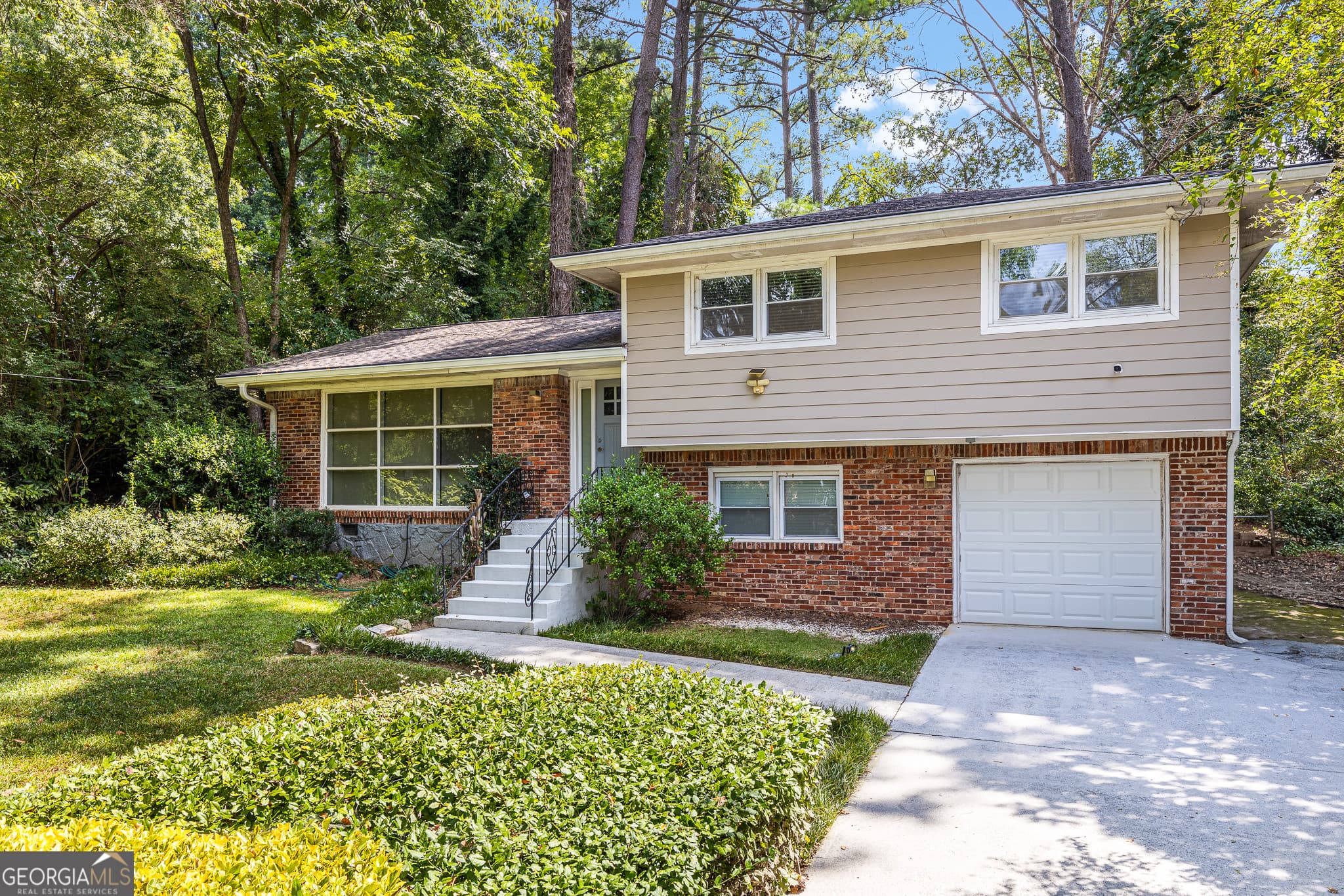 4 bedroom, 3 bathroom, 2,513 sq ft single family residence for rent at 629 Willivee Drive, Decatur, GA 30033 for $3,495 a month — photo 1 of 26
