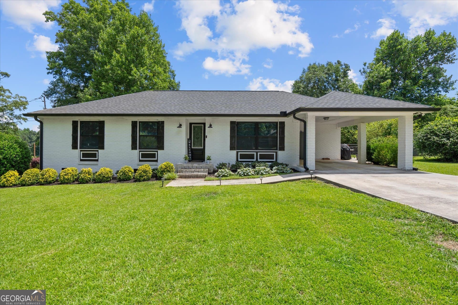 3 bedroom, 2 bathroom, 1,361 sq ft single family residence sold at 432 Sally Ann Circle, Bowdon, GA 30108