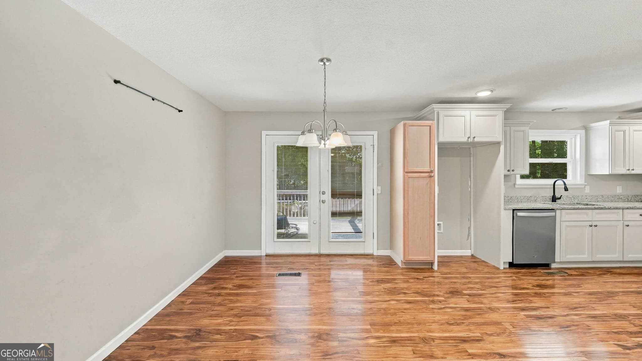 4 bedroom, 3 bathroom, 2,002 sq ft single family residence for sale at 40 Ruth Lane, Ringgold, GA 30736 — photo 5