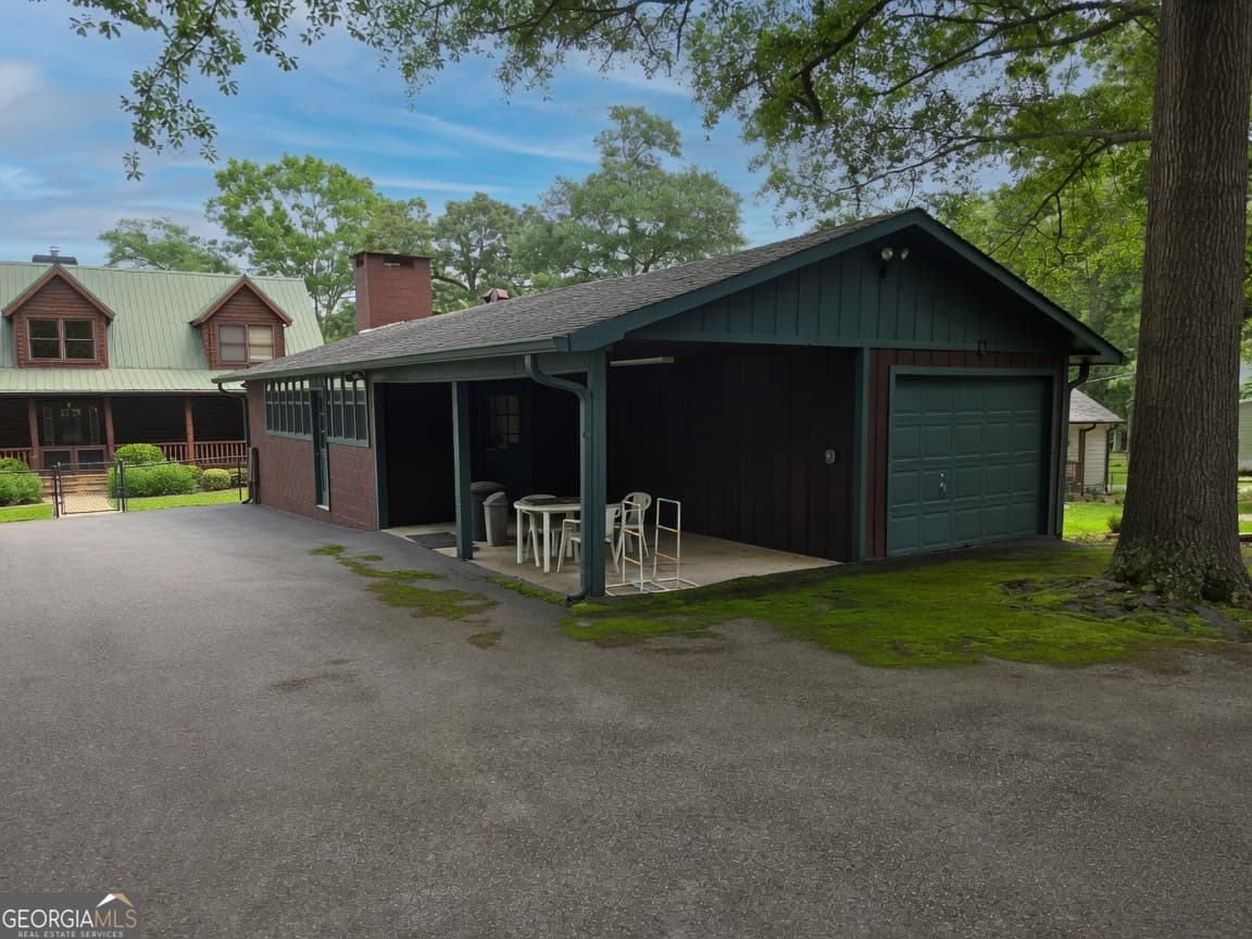 3 bedroom, 3.5 bathroom, 2,256 sq ft cabin,single family residence for sale at 172 Montego Bay Road, Milledgeville, GA 31061 — photo 9